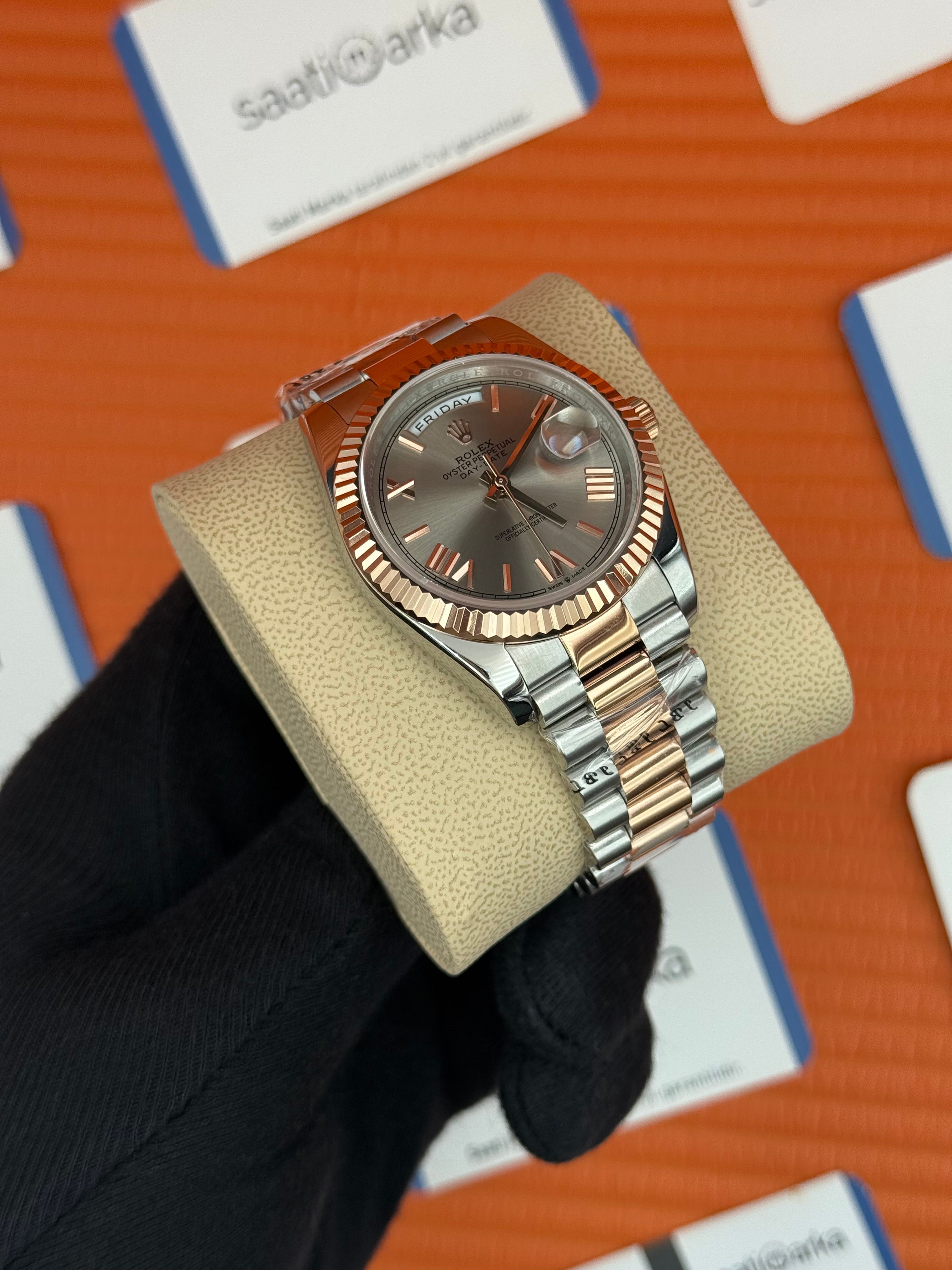 ROLEX Day Date roma rakamlı gri kadran rose silver president kordon
