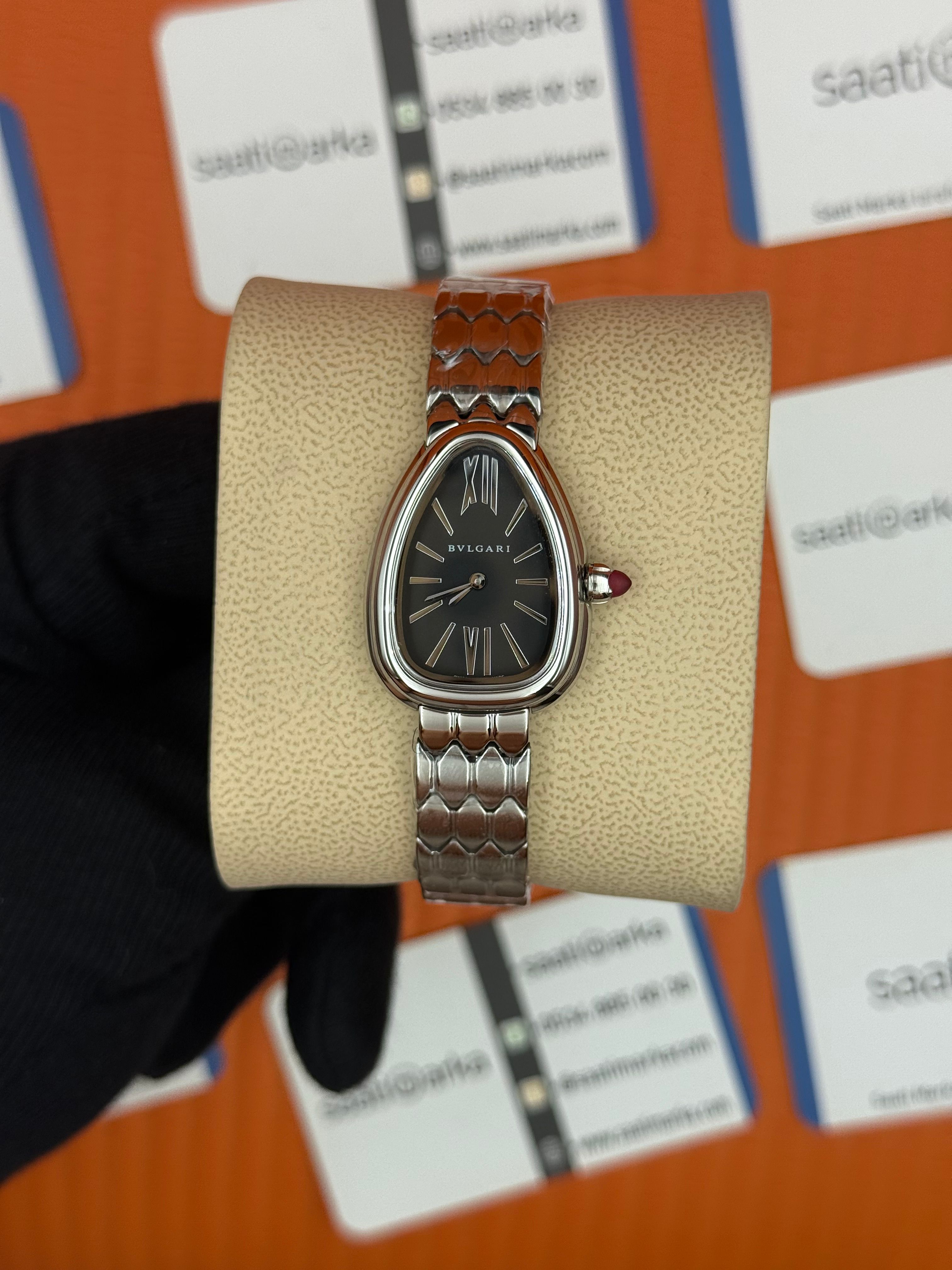 BVLGARİ serpenti seduttori siyah kadran silver kasa kordon kadın kol saati