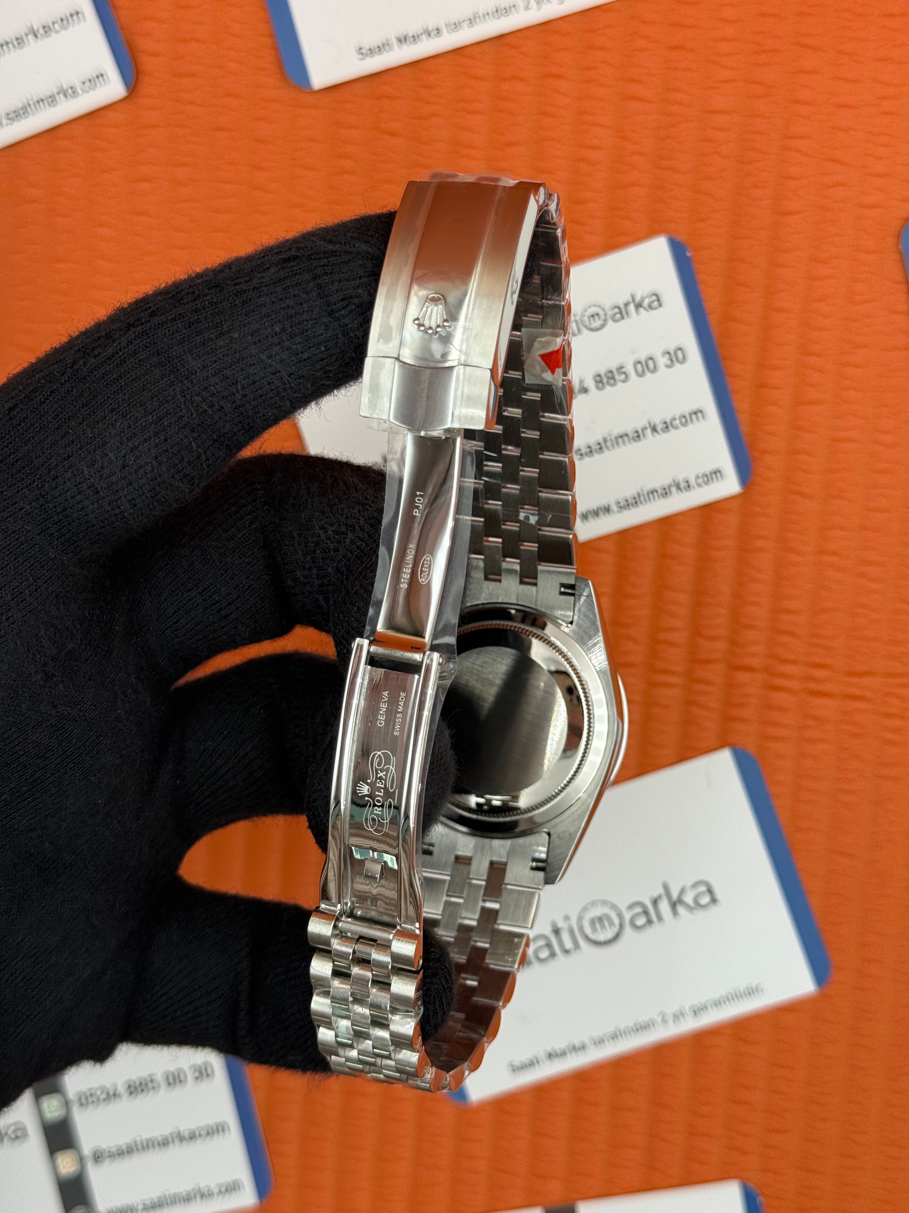 ROLEX Datejust taşlı bezel black dial silver jubilee kordon