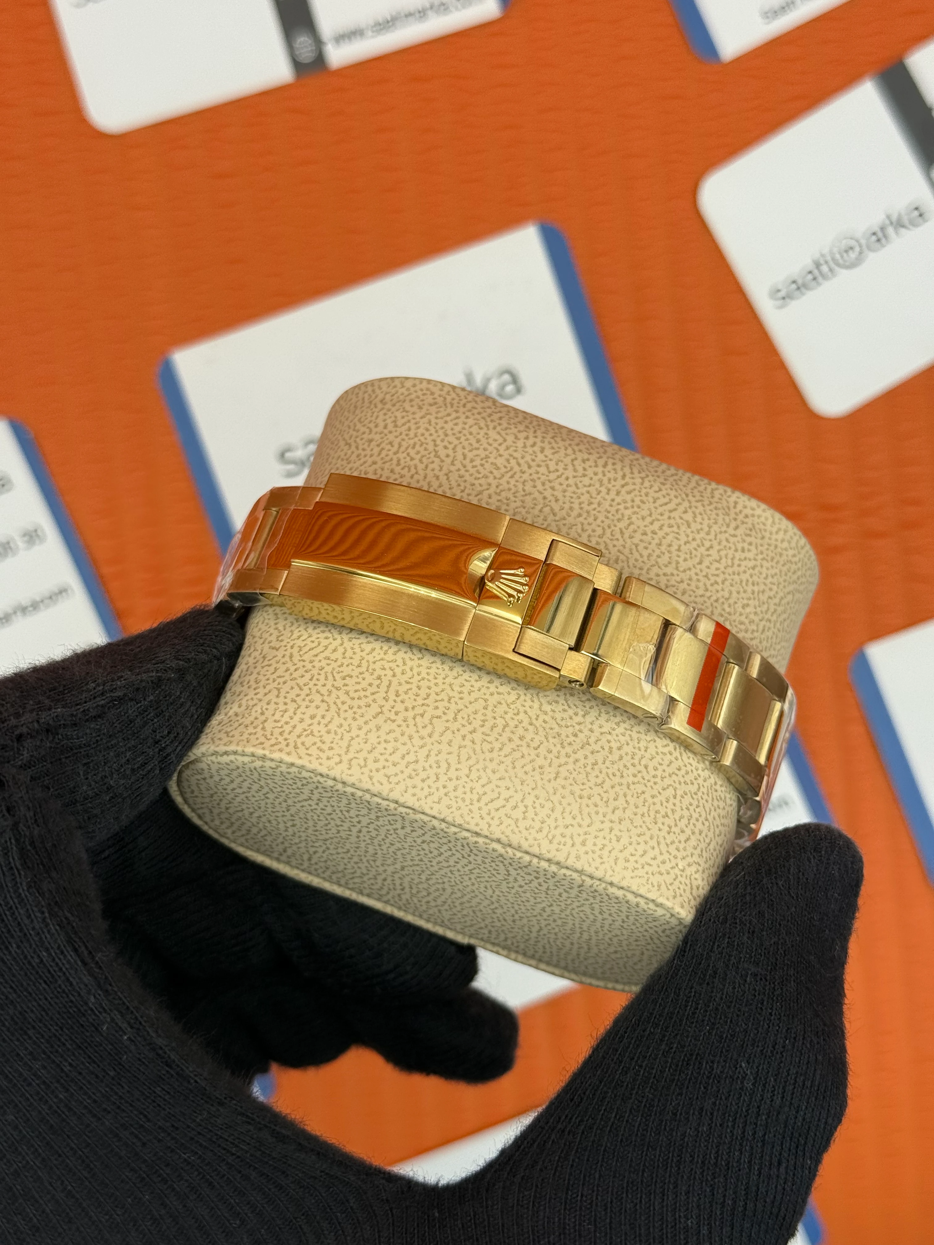 ROLEX Daytona rainbow white dial gold kasa-kordon