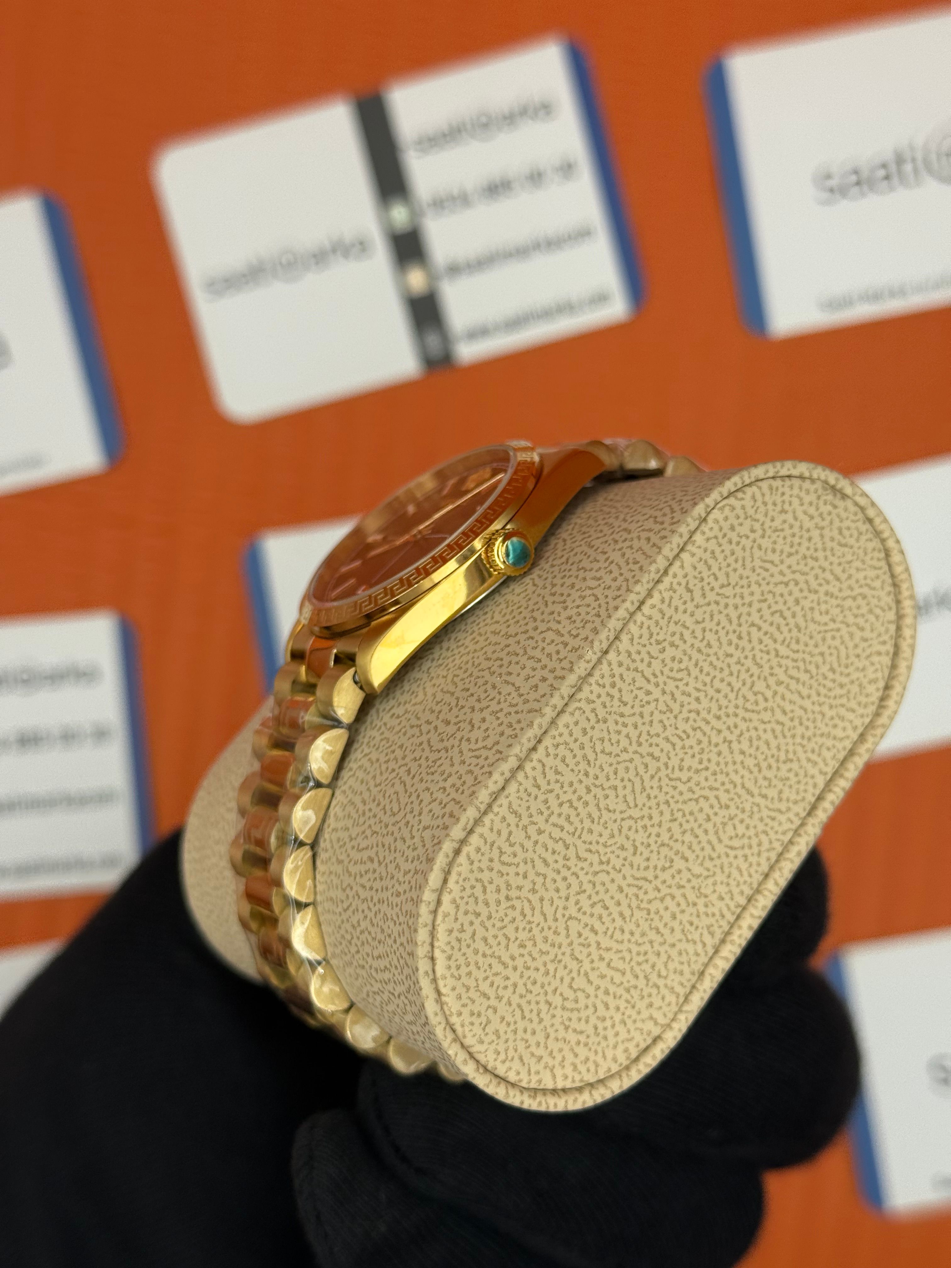 VERSACE siyah kadran gold kasa kordon kadın kol saati