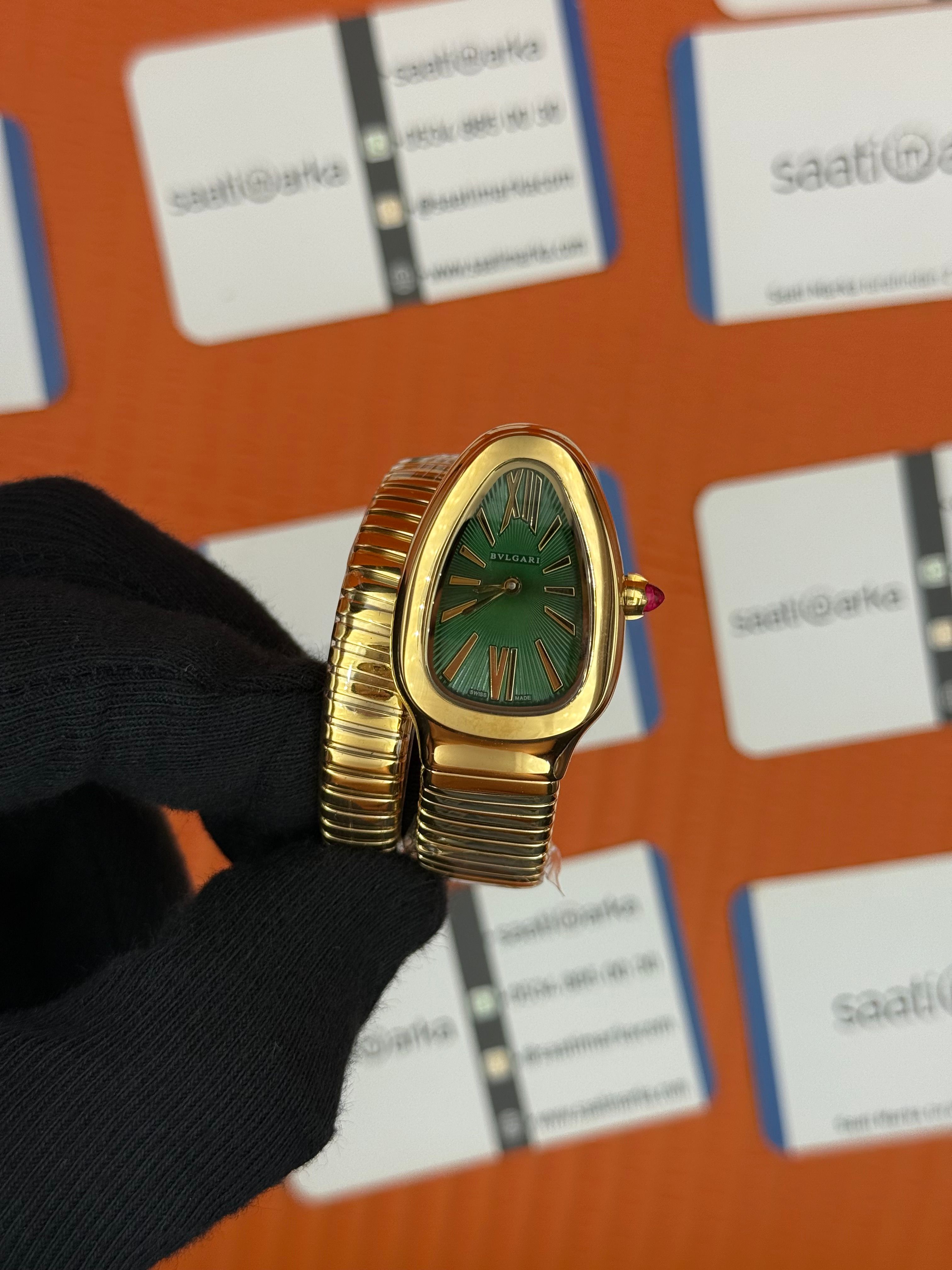 BVLGARİ serpenti tek sarma gold kordon yeşil kadran kadın kol saati