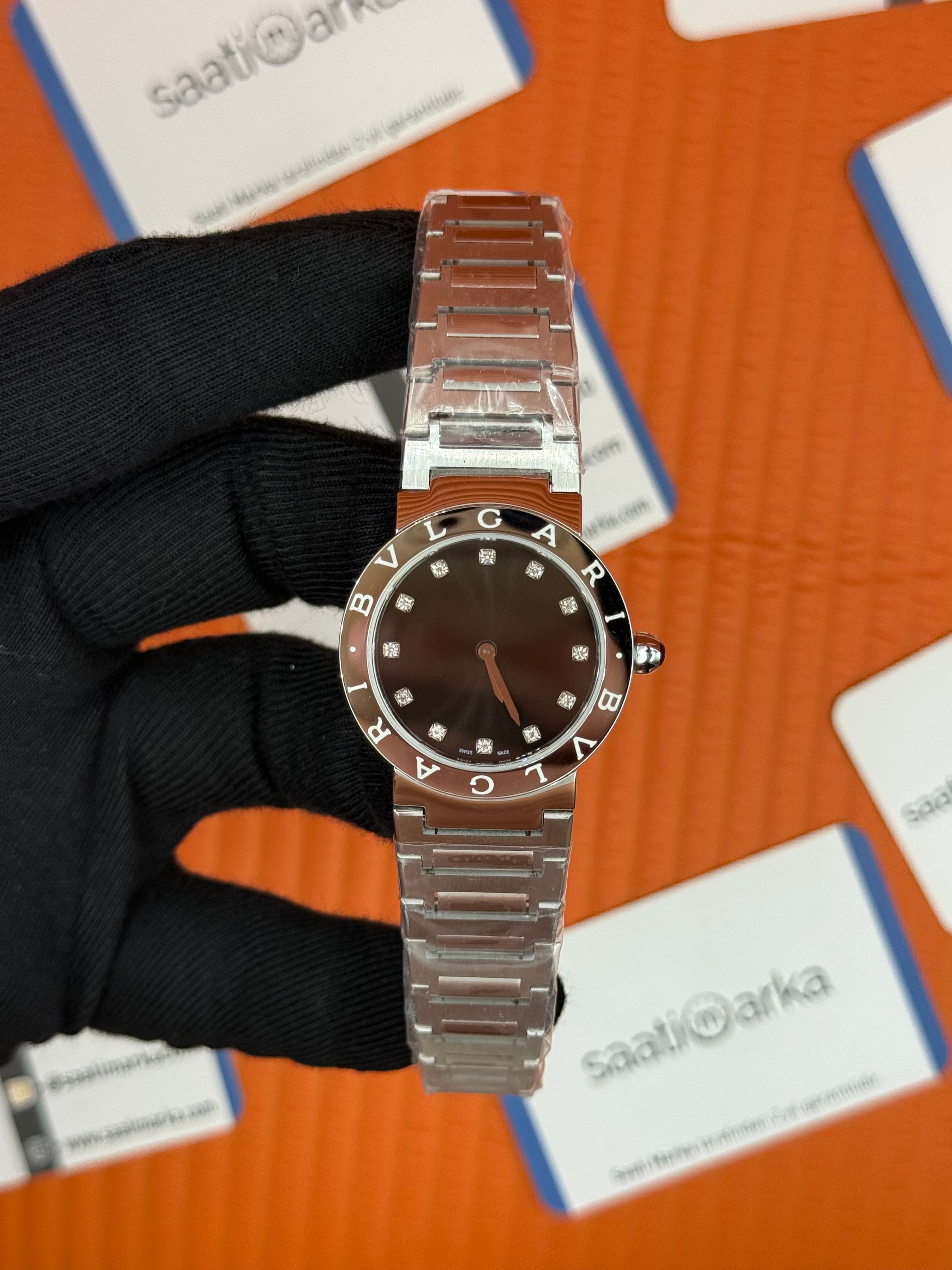 BVLGARI siyah baget taşlı kadran silver kasa kordon kadın kol saati