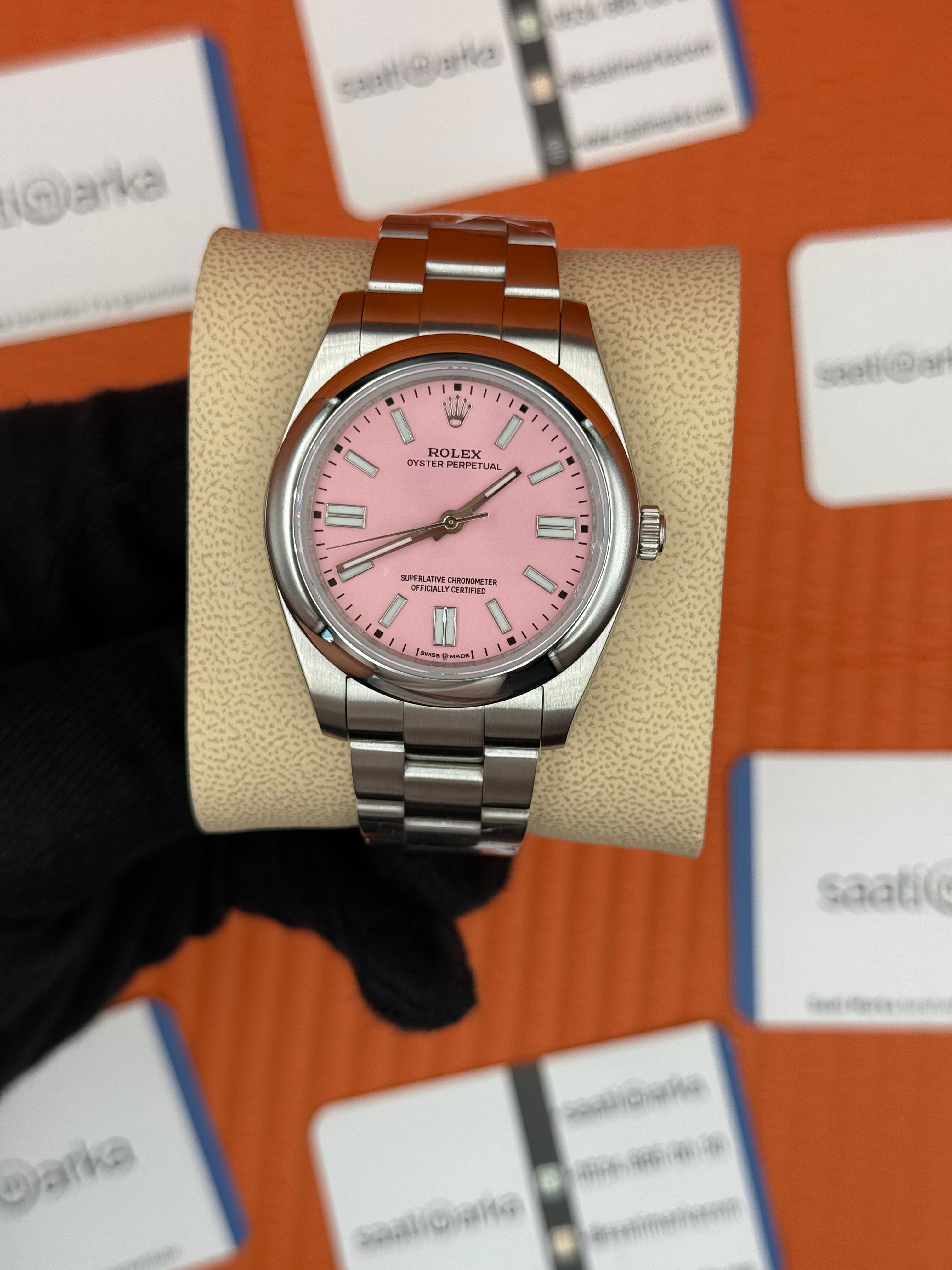 ROLEX OYSTER Perpetual pink dial silver kasa-kordon