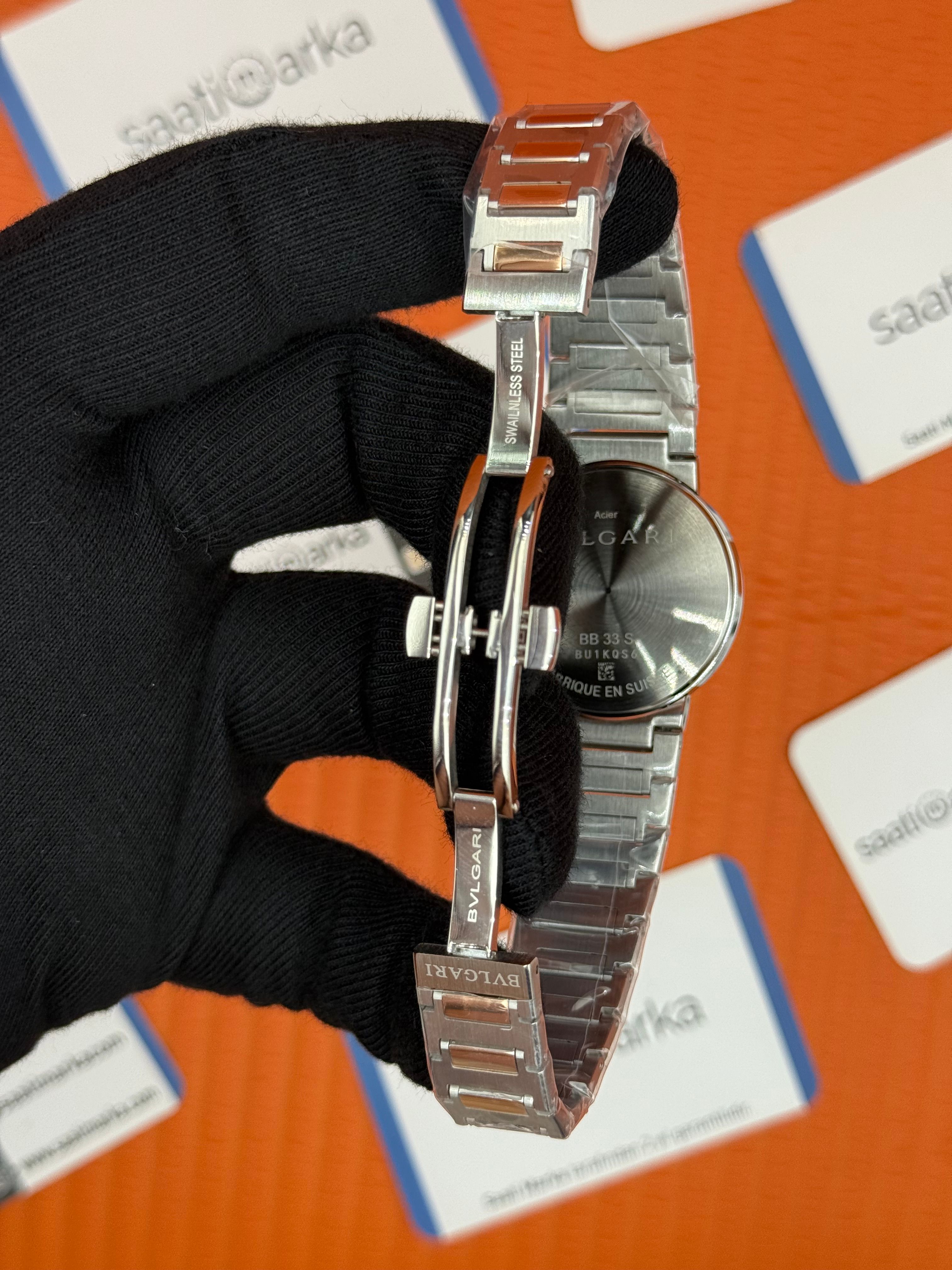 BVLGARI yeşil kadran rose bezel silver kasa kordon kadın kol saati
