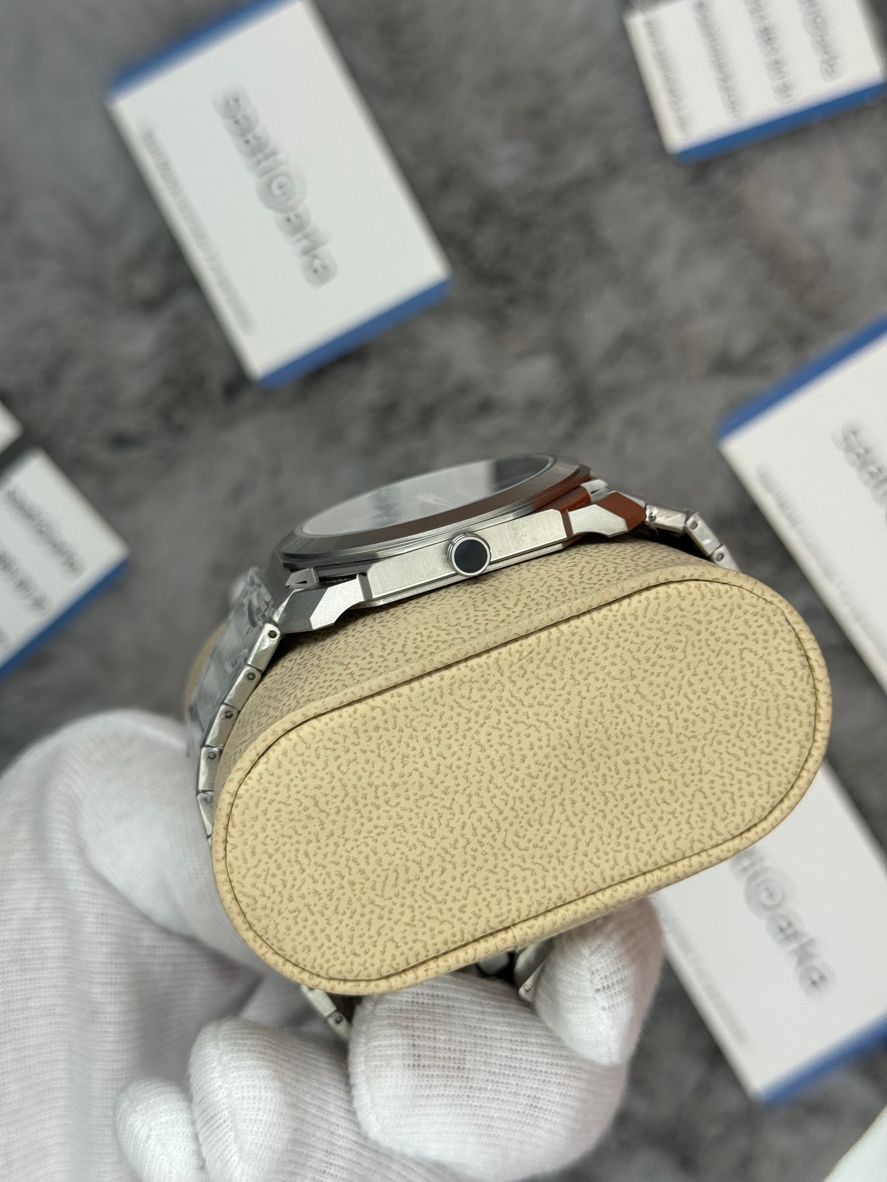 BVLGARİ octo 40mm mavi kadran silver kasa kordon erkek kol saati