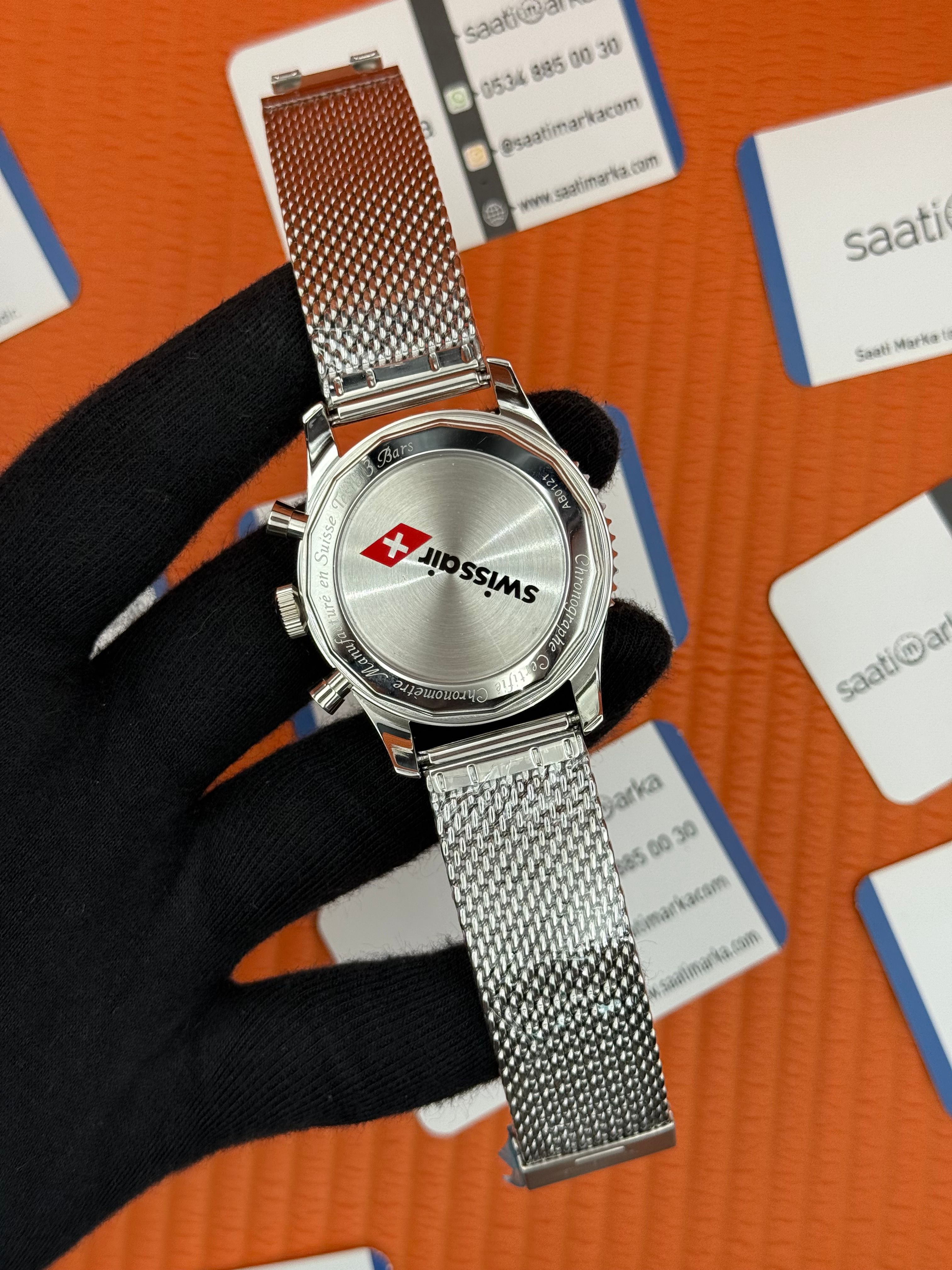 BREITLING Navitimer hasır kordon siyah kadran çelik kasa