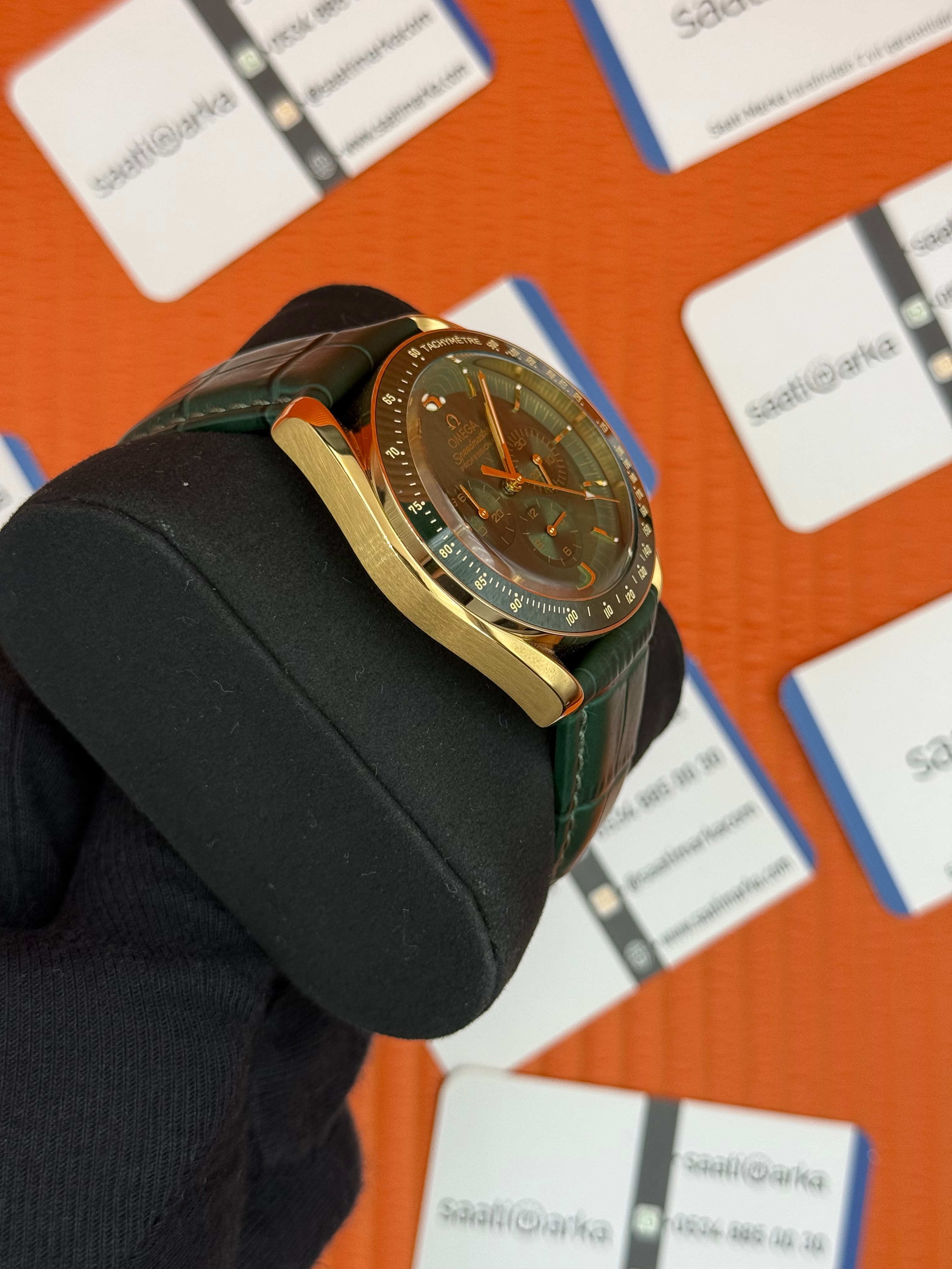 OMEGA SPEEDMASTER PROFESSIONAL YEŞİL KORDON YEŞİL KADRAN GOLD KASA