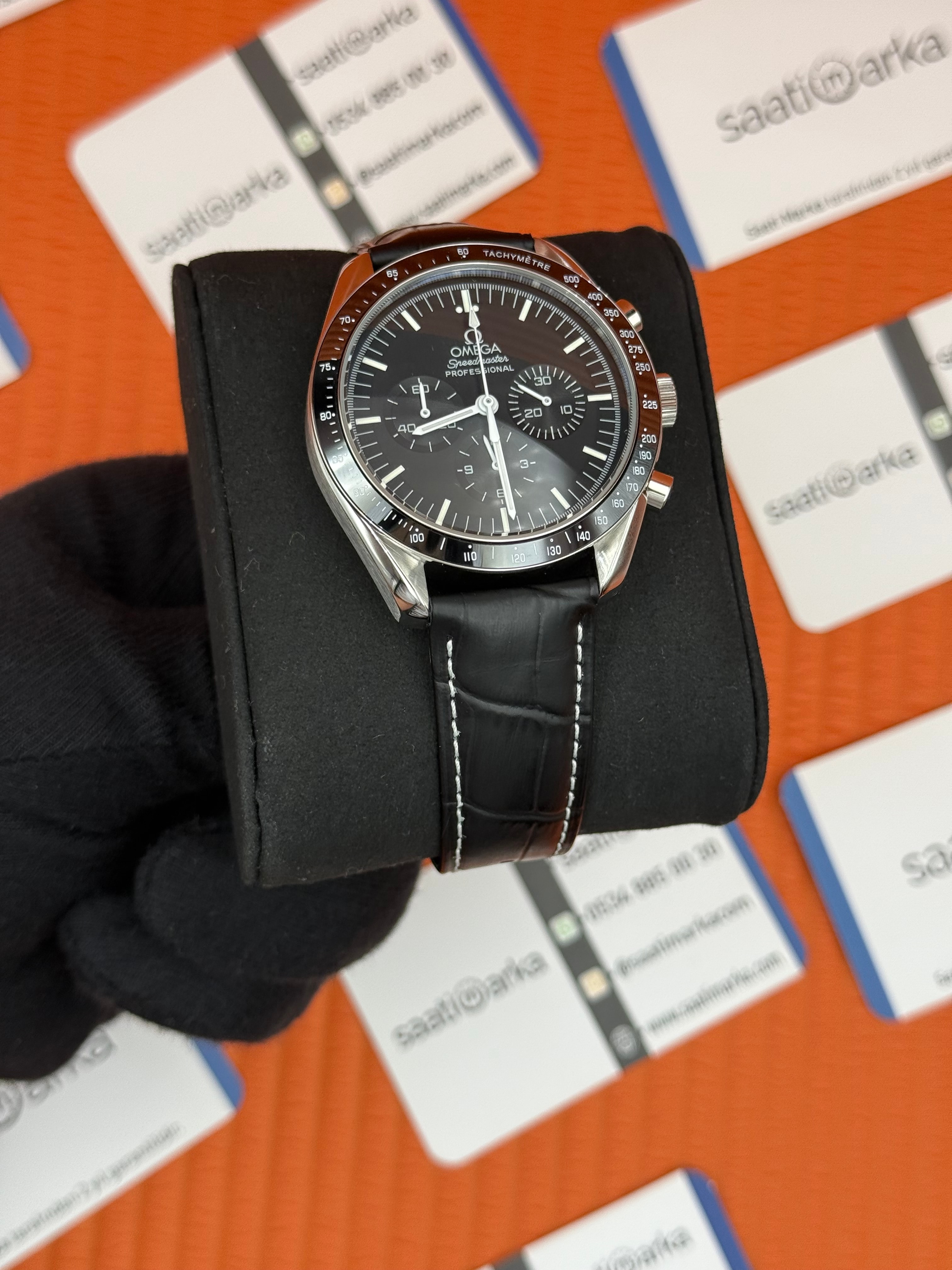 OMEGA SPEEDMASTER  SİYAH DERİ KORDON ÇELİK KASA SİYAH BEZEL