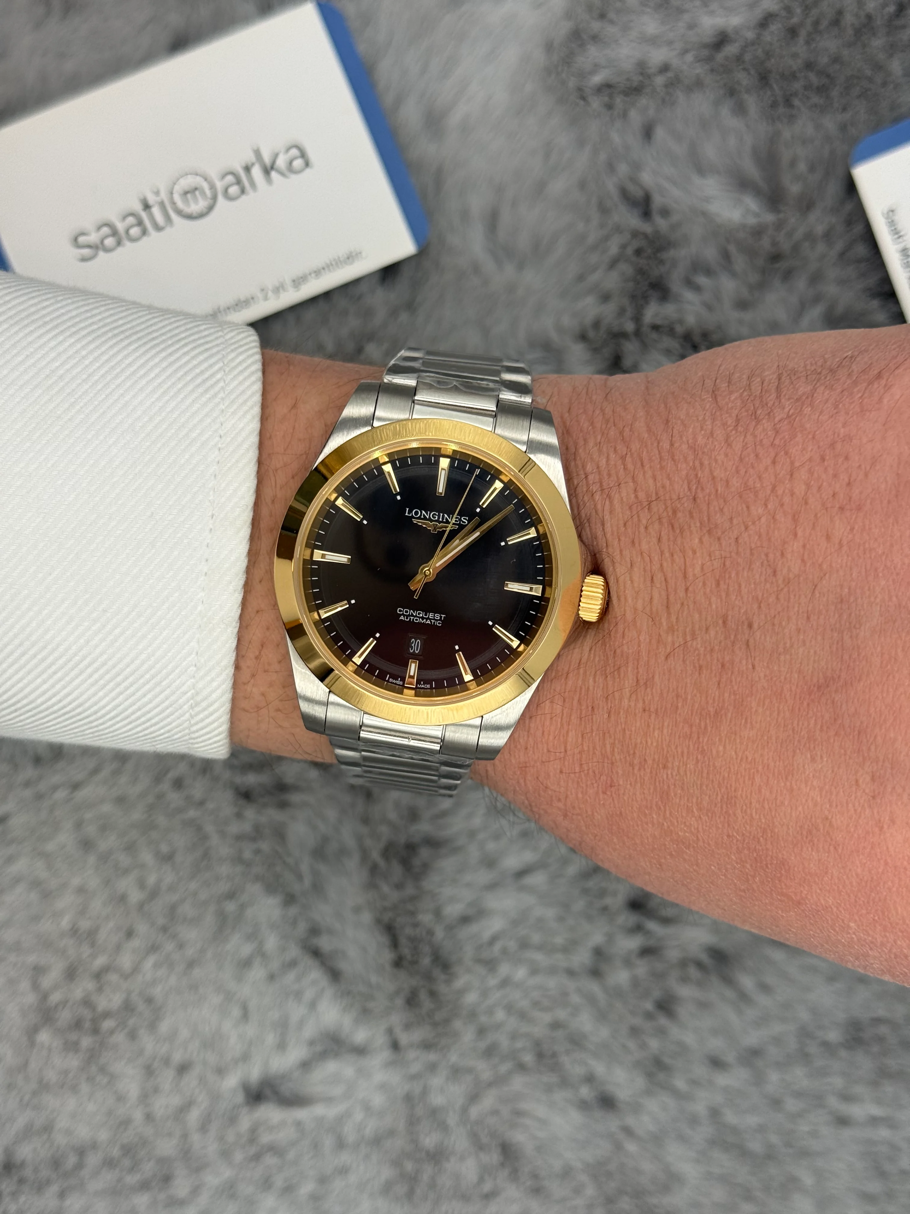 LONGİNES CONQUEST 41MM SİYAH KADRAN GOLD BEZEL SİLVER KASA KORDON
