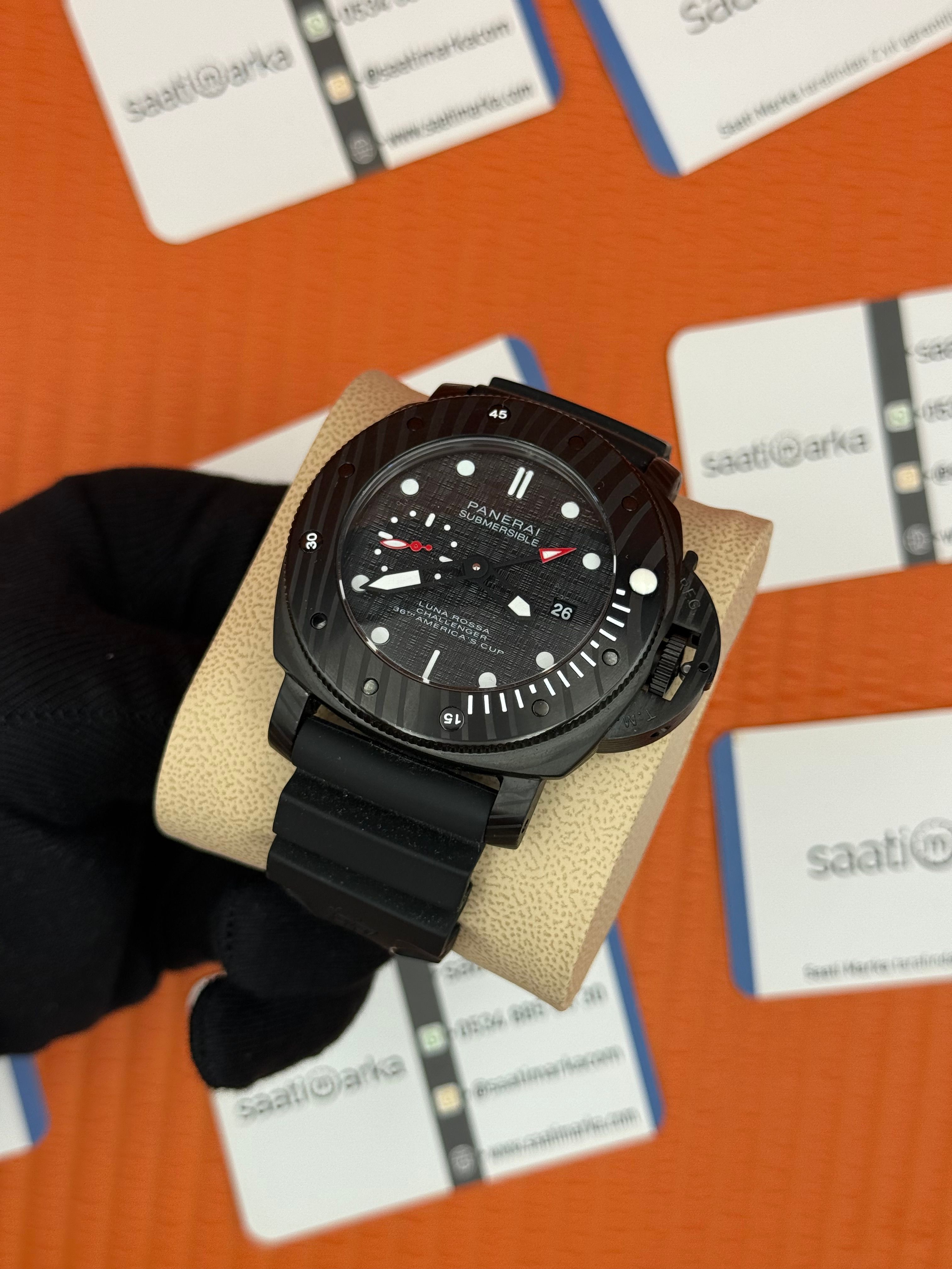 PANERAI submersible luna rossa carbon kasa siyah kauçuk kordon siyah kasa 