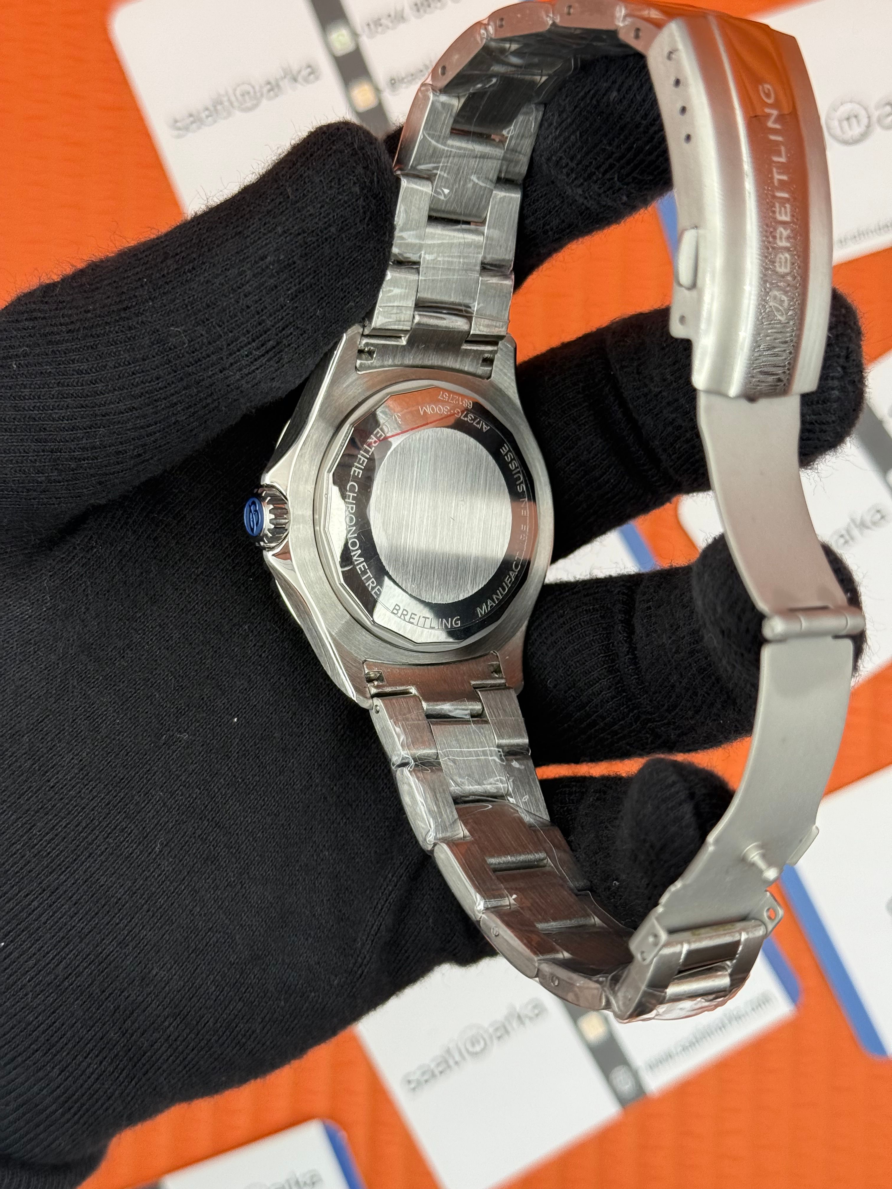 BREITLING Superocean çelik kasa kordon mavi kadran