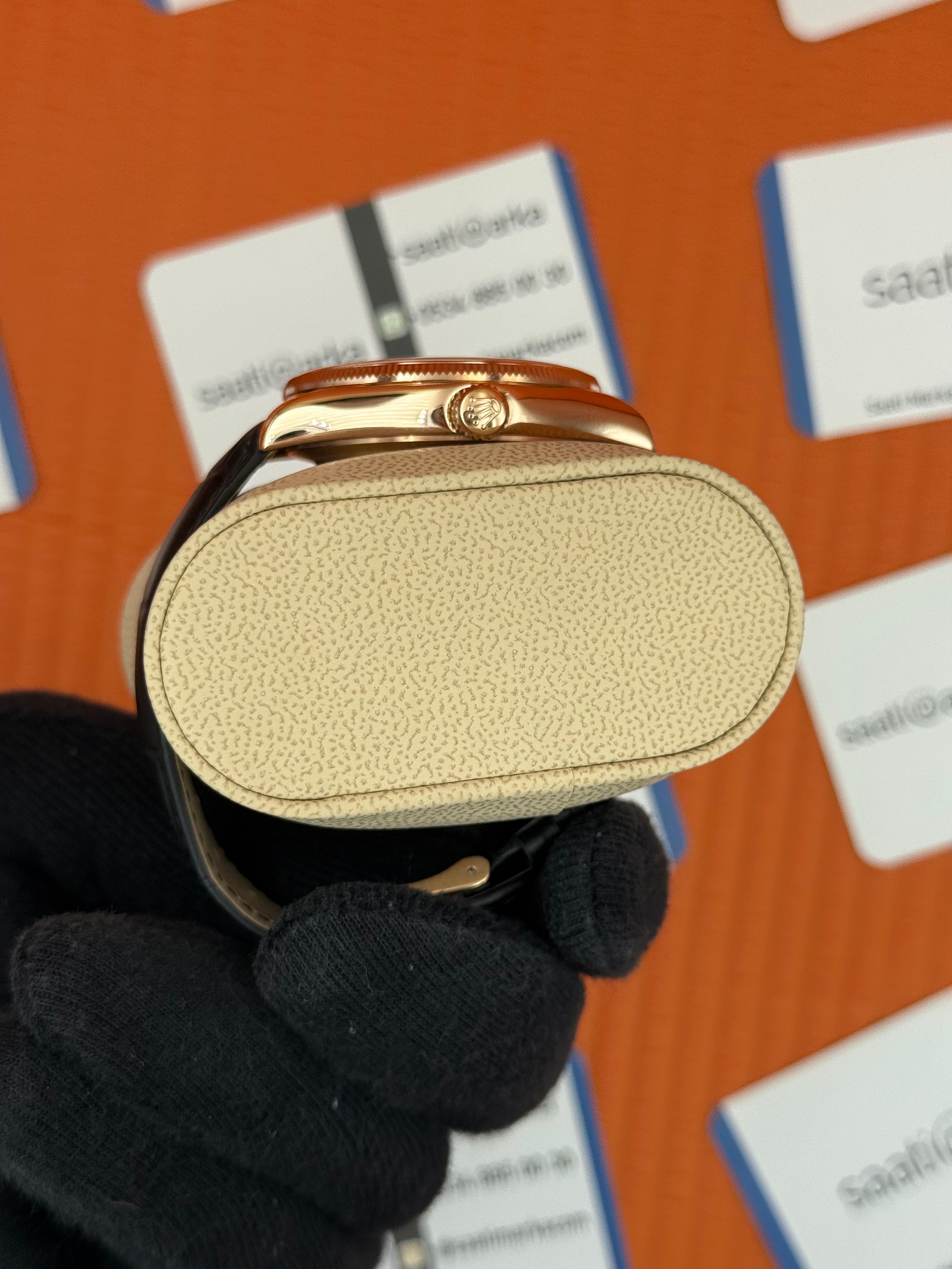 ROLEX Cellini rose kasa siyah kadran siyah deri kordon