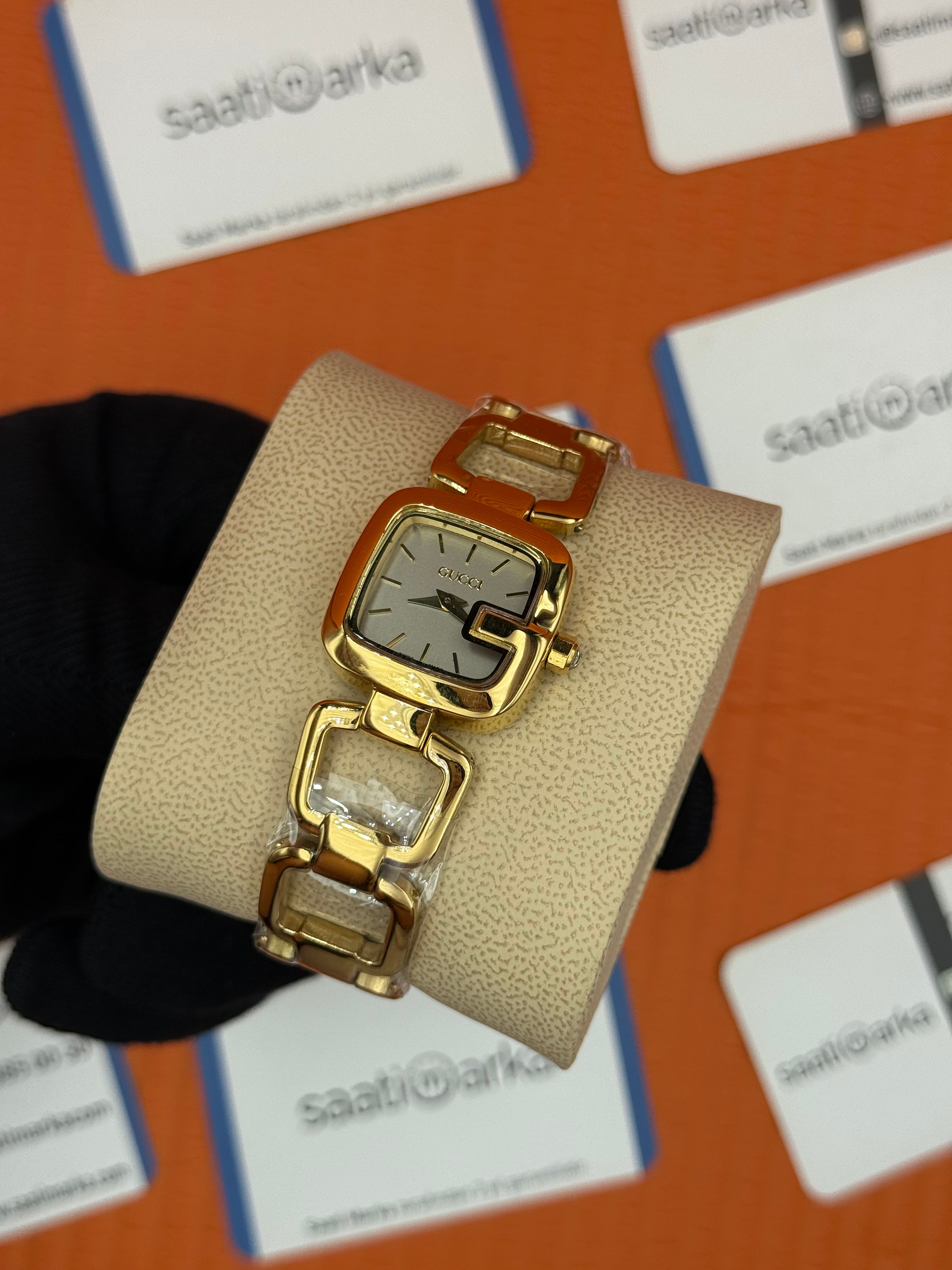 GUCCI YA gri kadran gold kasa kordon kadın kol saati