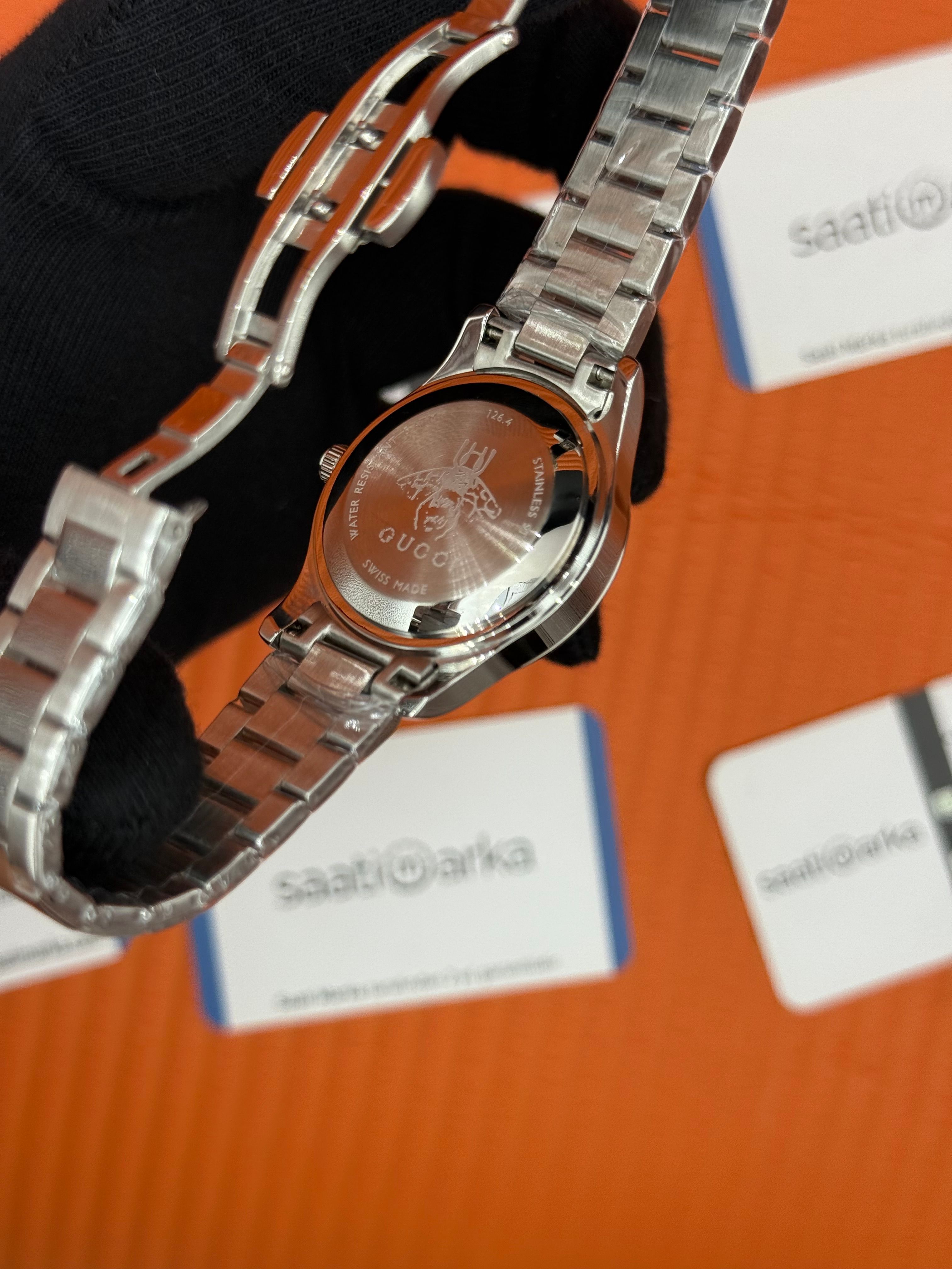 GUCCI YA1265031 beyaz kadran silver kasa kordon kadın kol saati