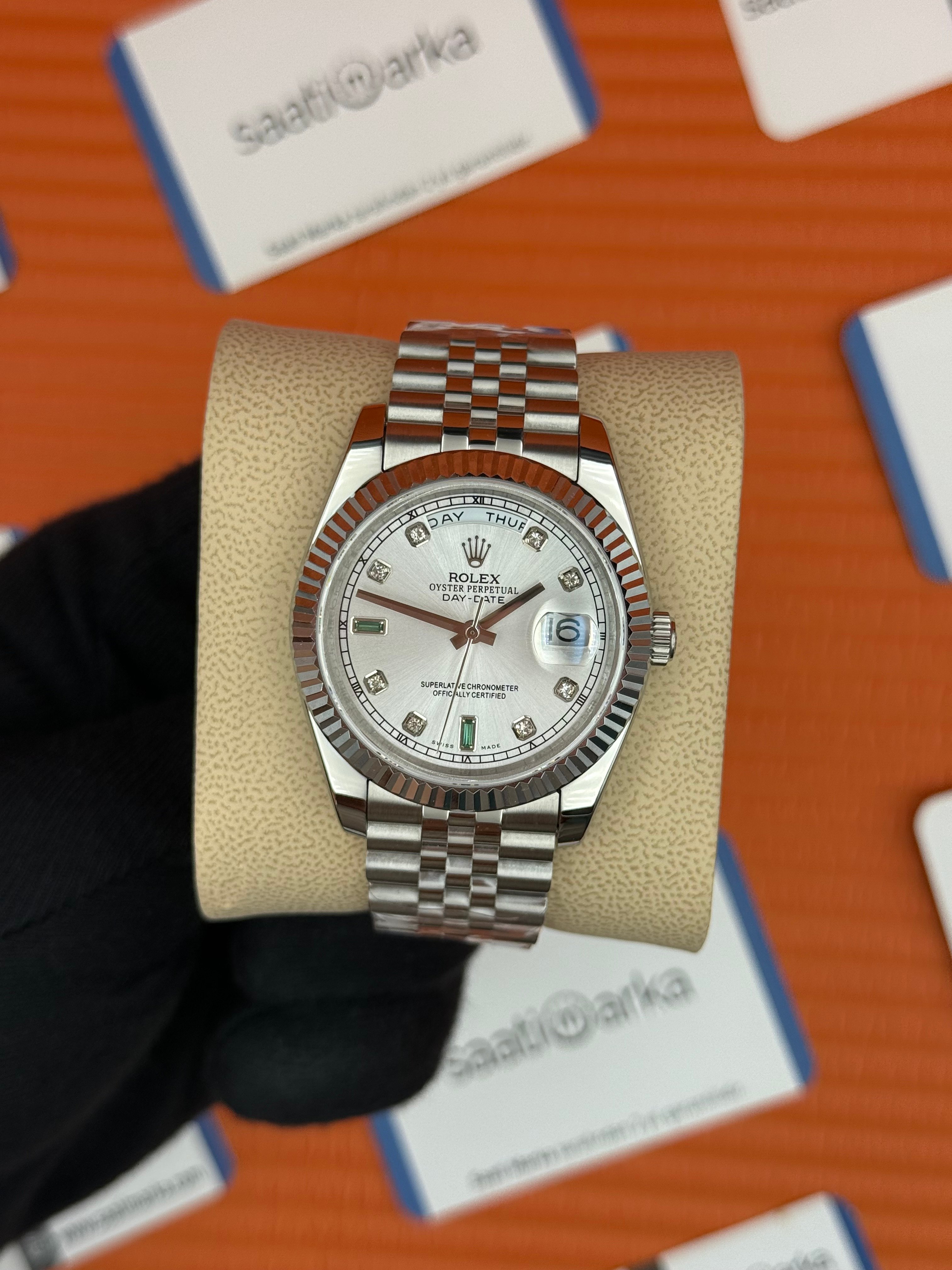 ROLEX Day Date baget taşlı beyaz kadran  silver jubilee kordon