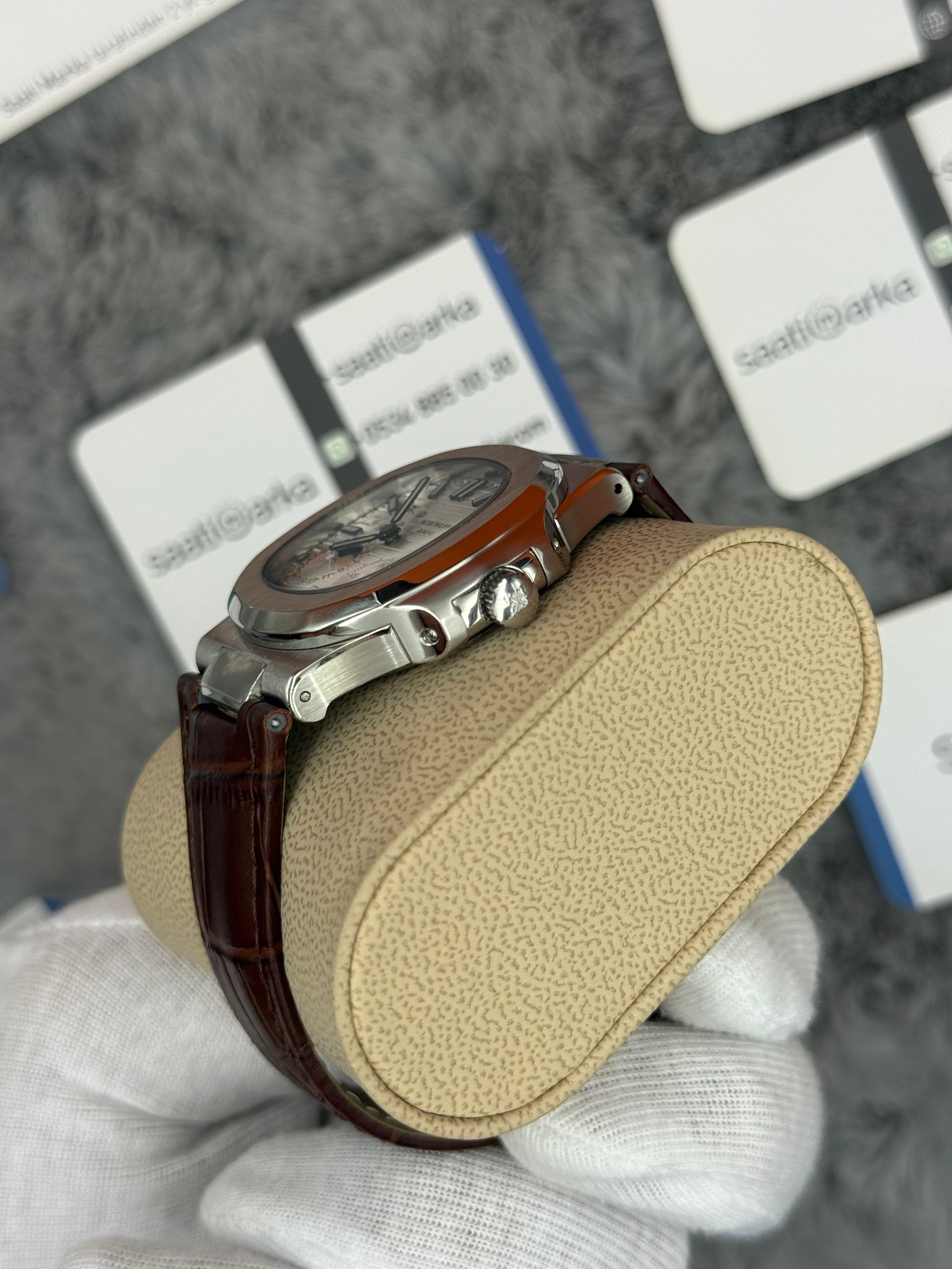 PATEK PHİLİPPE nautiilus moontphase 5712 beyaz kadran kahverengi deri kordon silver kasa 40mm erkek kol saati
