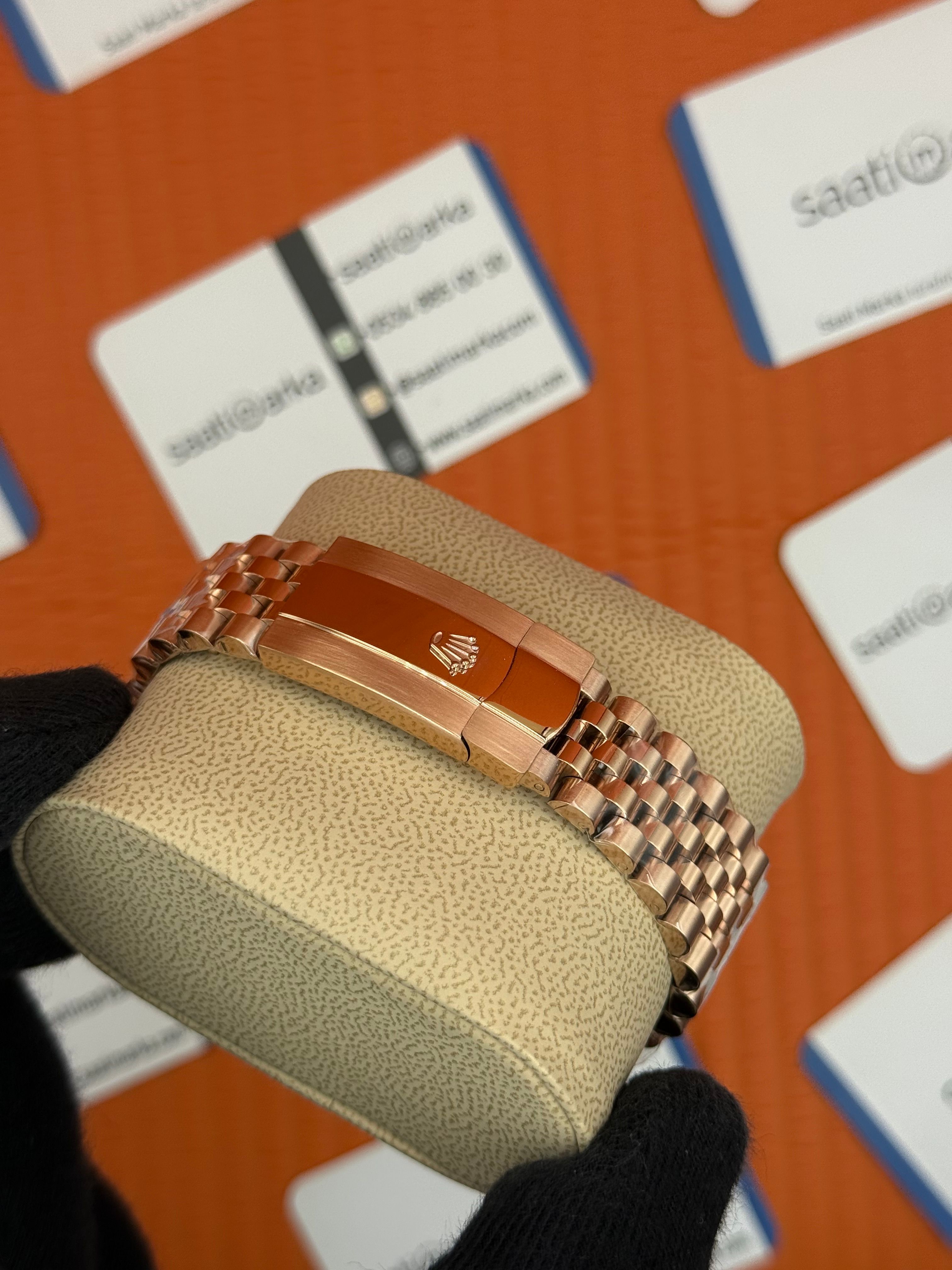 ROLEX Datejust chocolate dial rose jubilee kordon