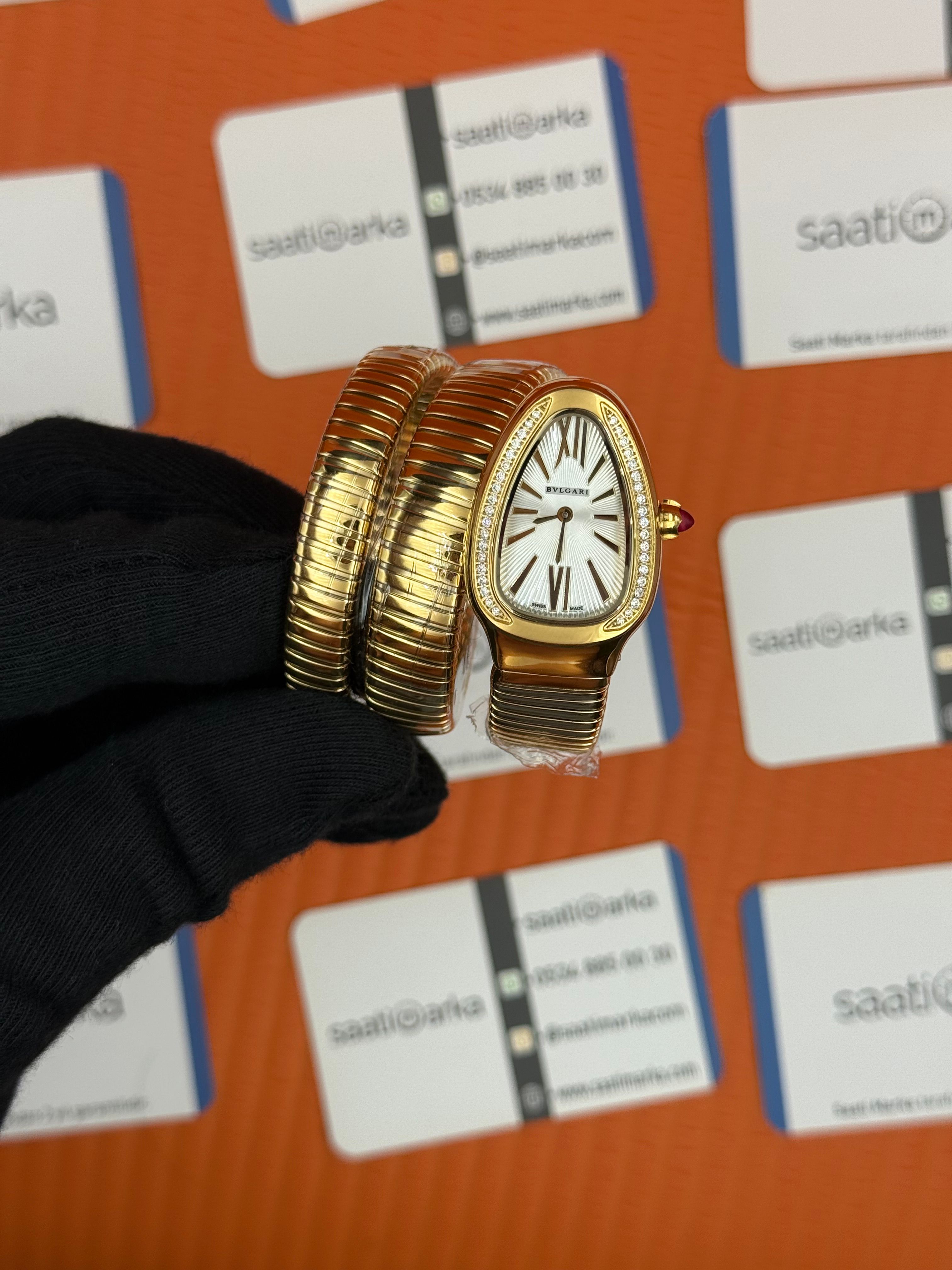 BVLGARİ serpenti çift sarma gold kordon taşlı bezel beyaz kadran kadın kol saati
