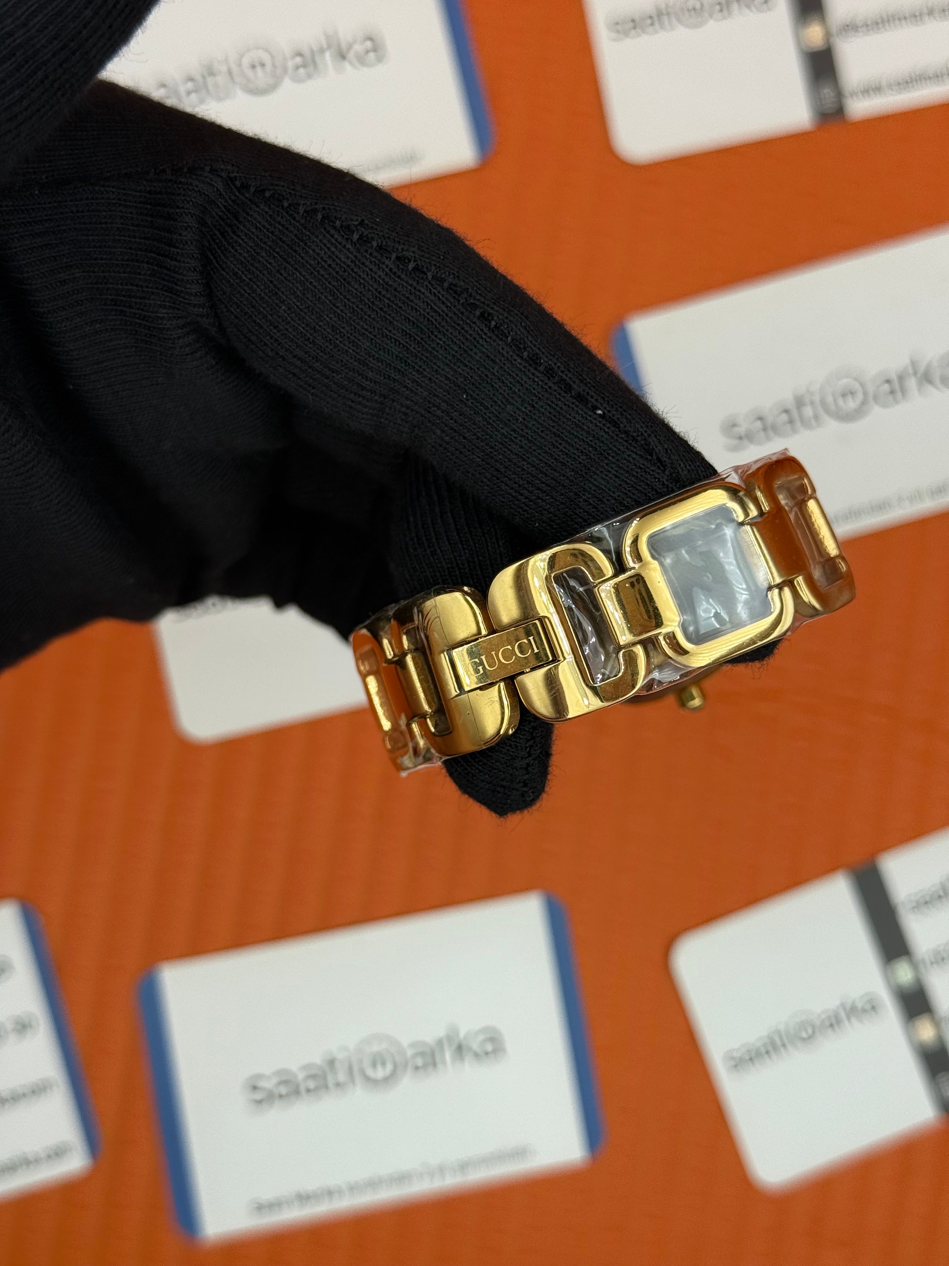 GUCCI YA1264041 gri kadran gold kasa kordon kadın kol saati