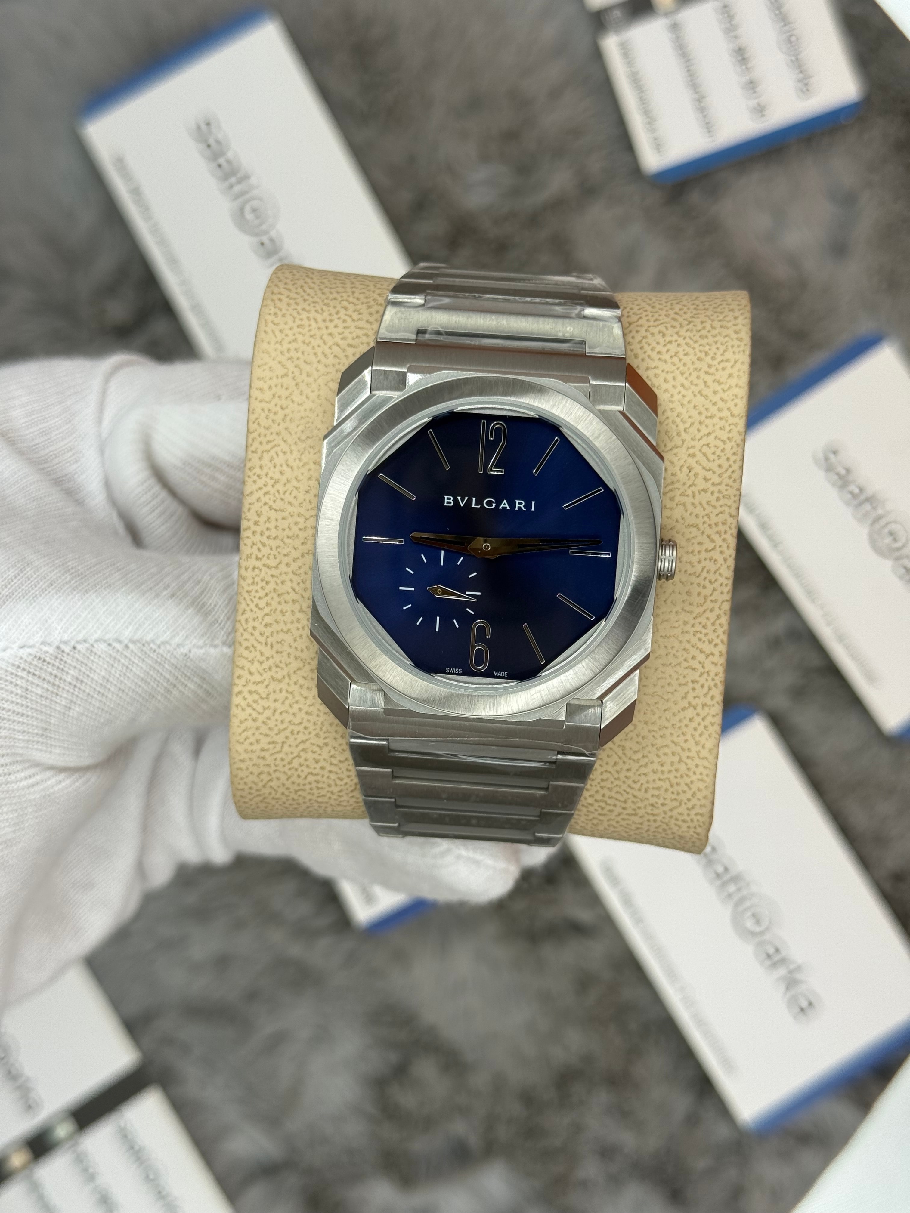 BVLGARİ octo 40mm mavi kadran silver kasa kordon erkek kol saati