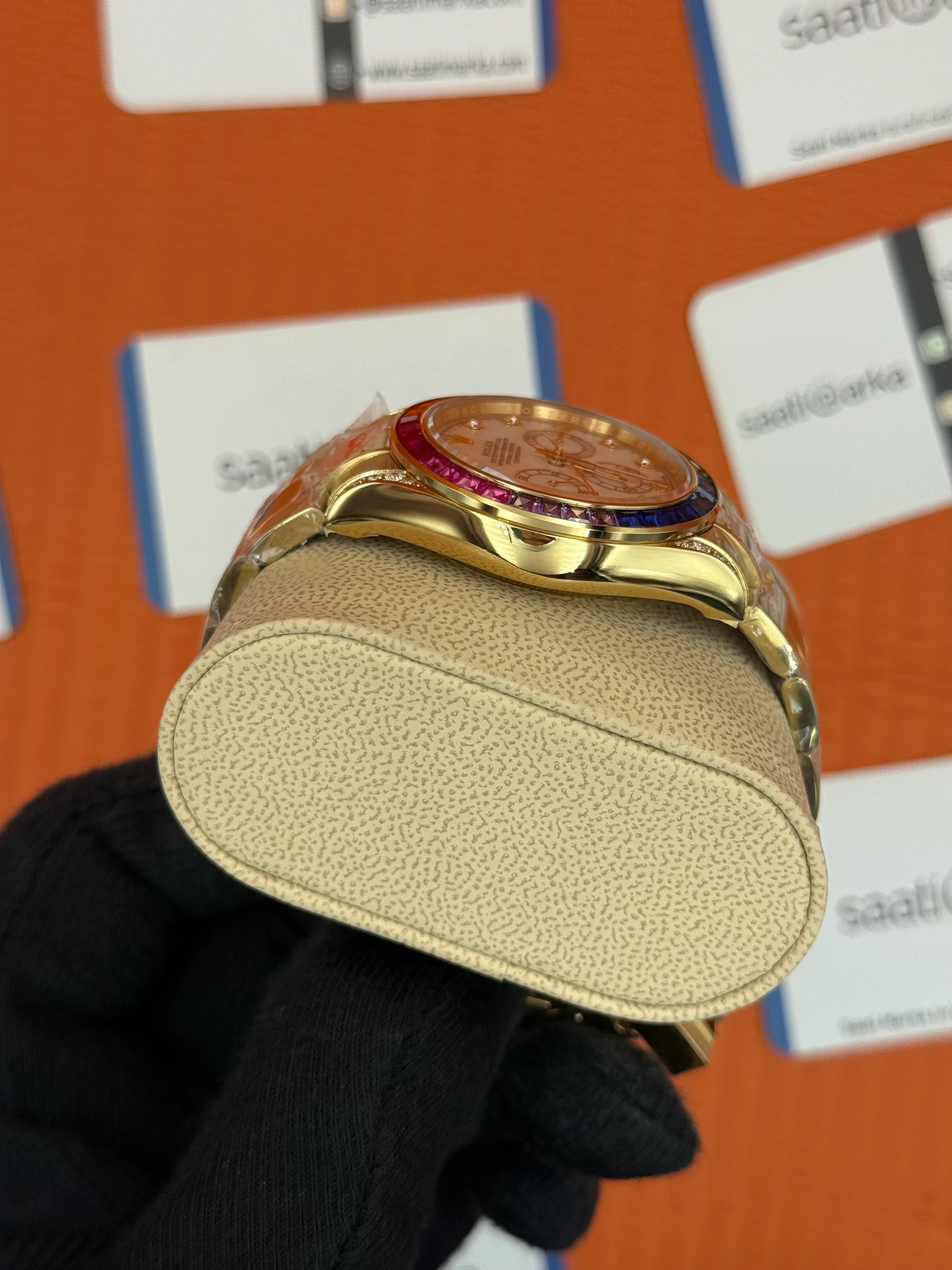 ROLEX Daytona rainbow white dial gold kasa-kordon