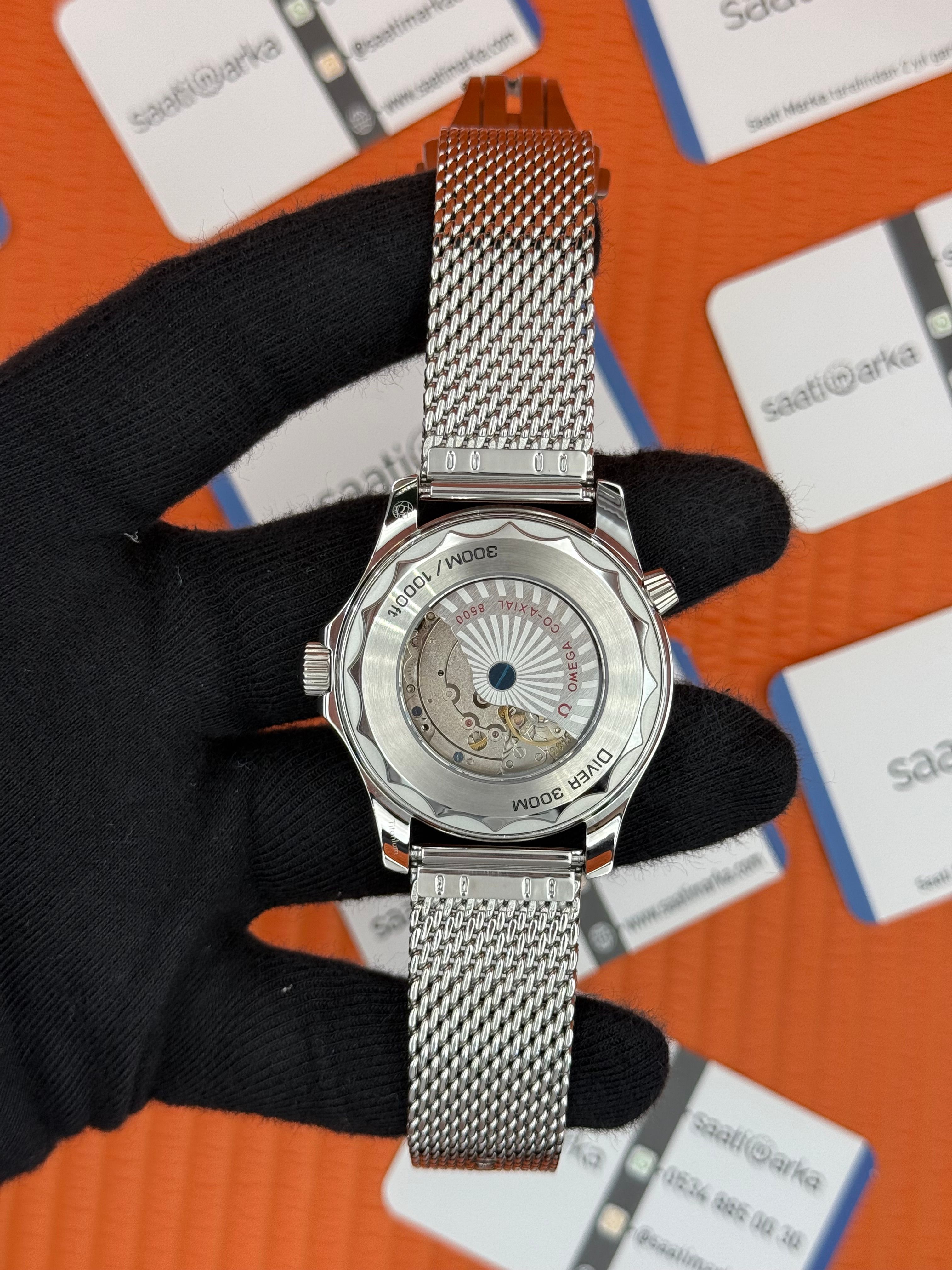 OMEGA SEAMASTER 300M JAMES BOND Anniversary
