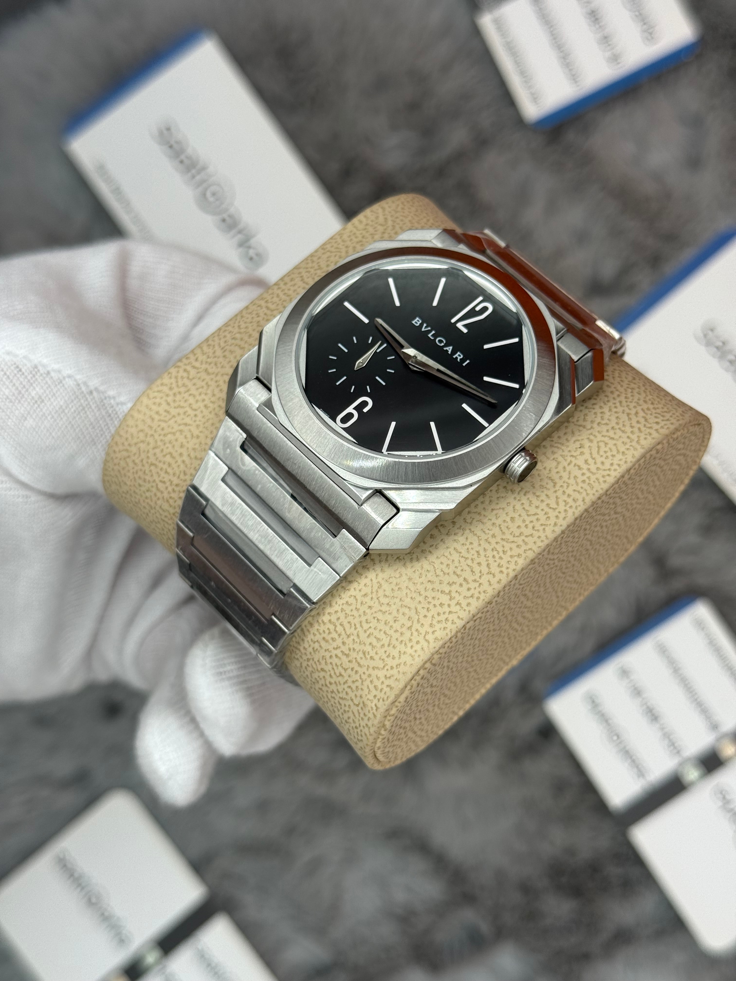 BVLGARİ octo 40mm siyah kadran silver kasa kordon erkek kol saati