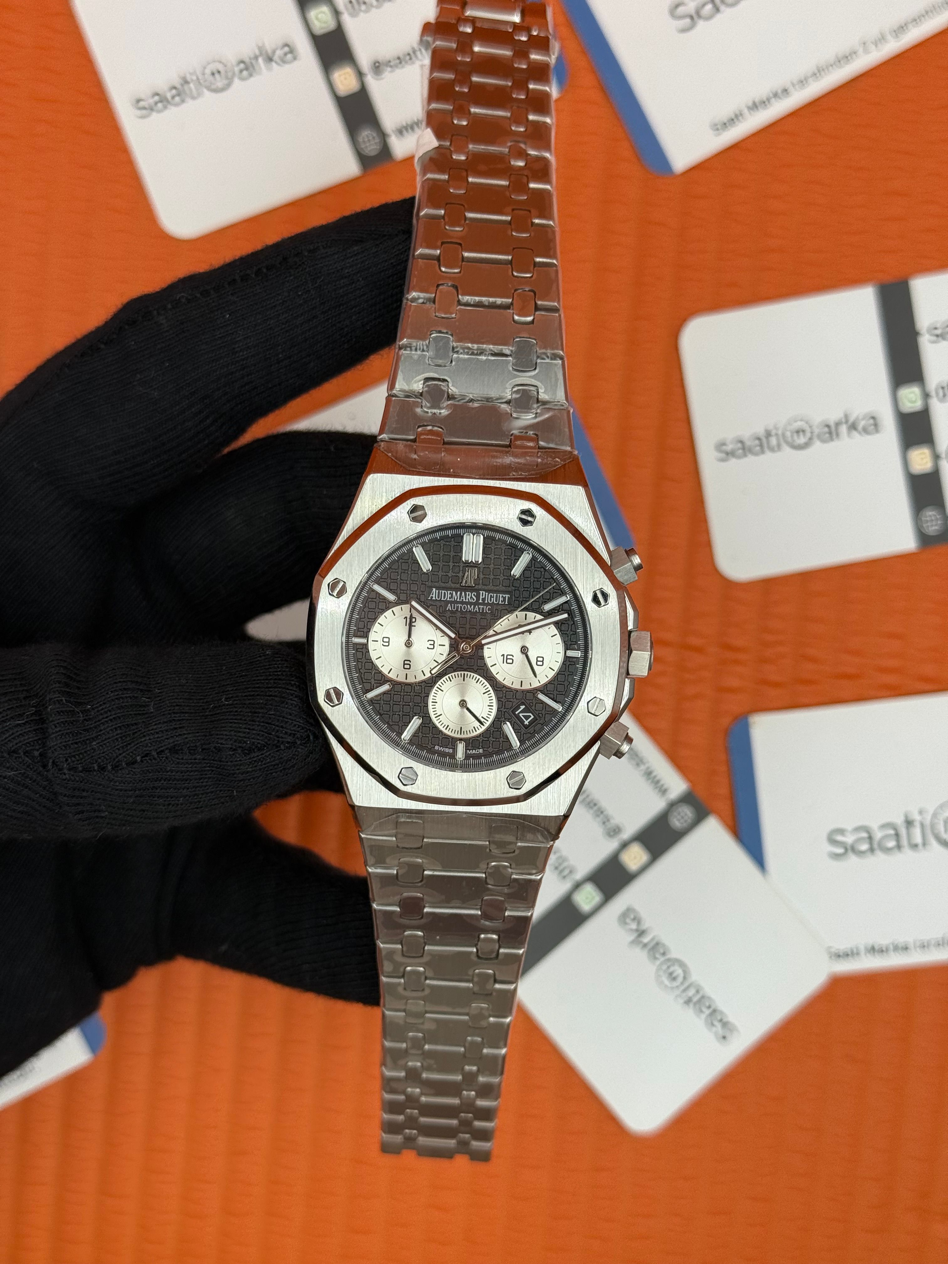 AUDEMARS PİGUET ROYAL OAK SİLVER KASA KORDON SİYAH KADRAN 