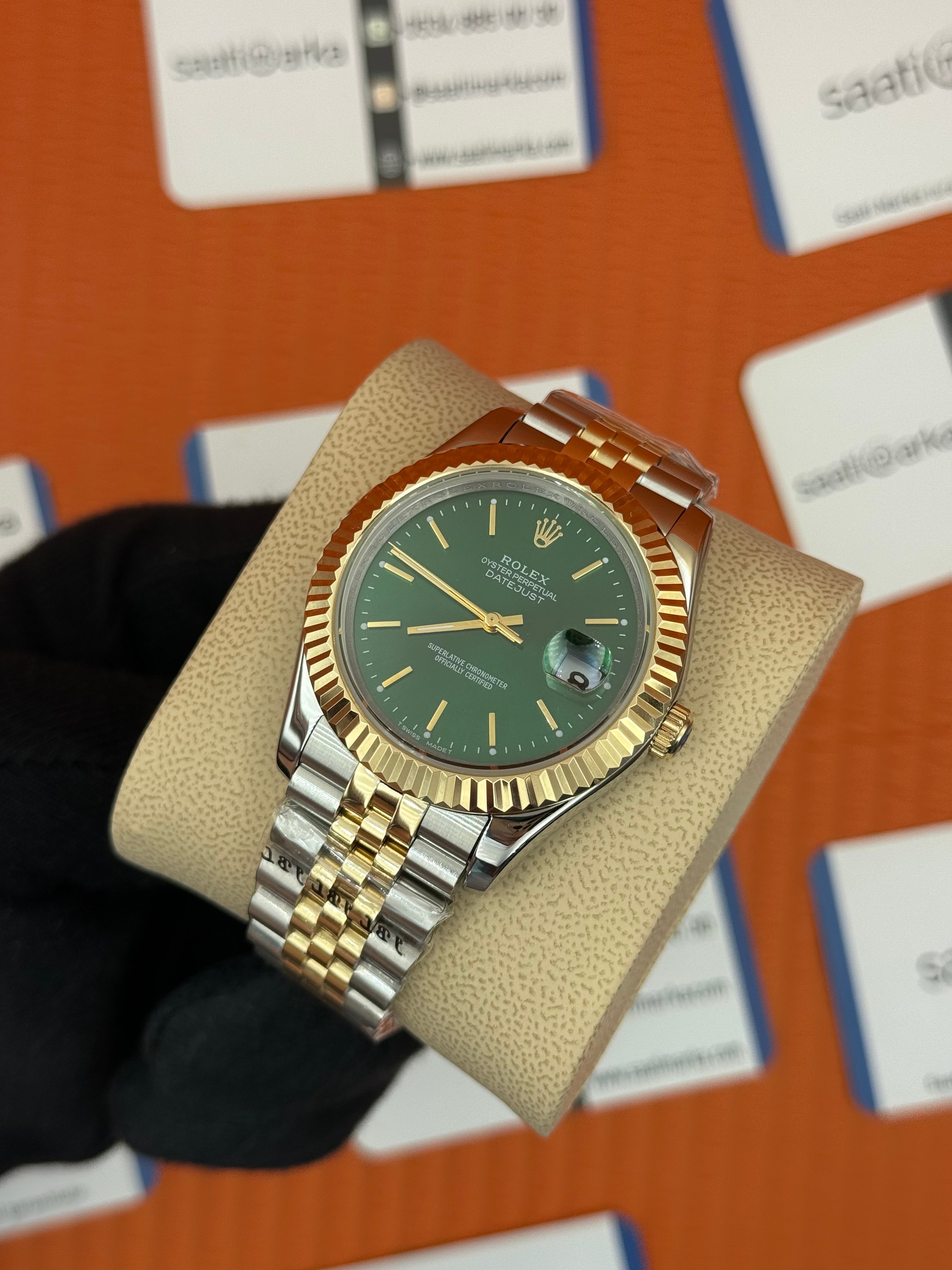 ROLEX Datejust green dial gold-silver jubilee kordon