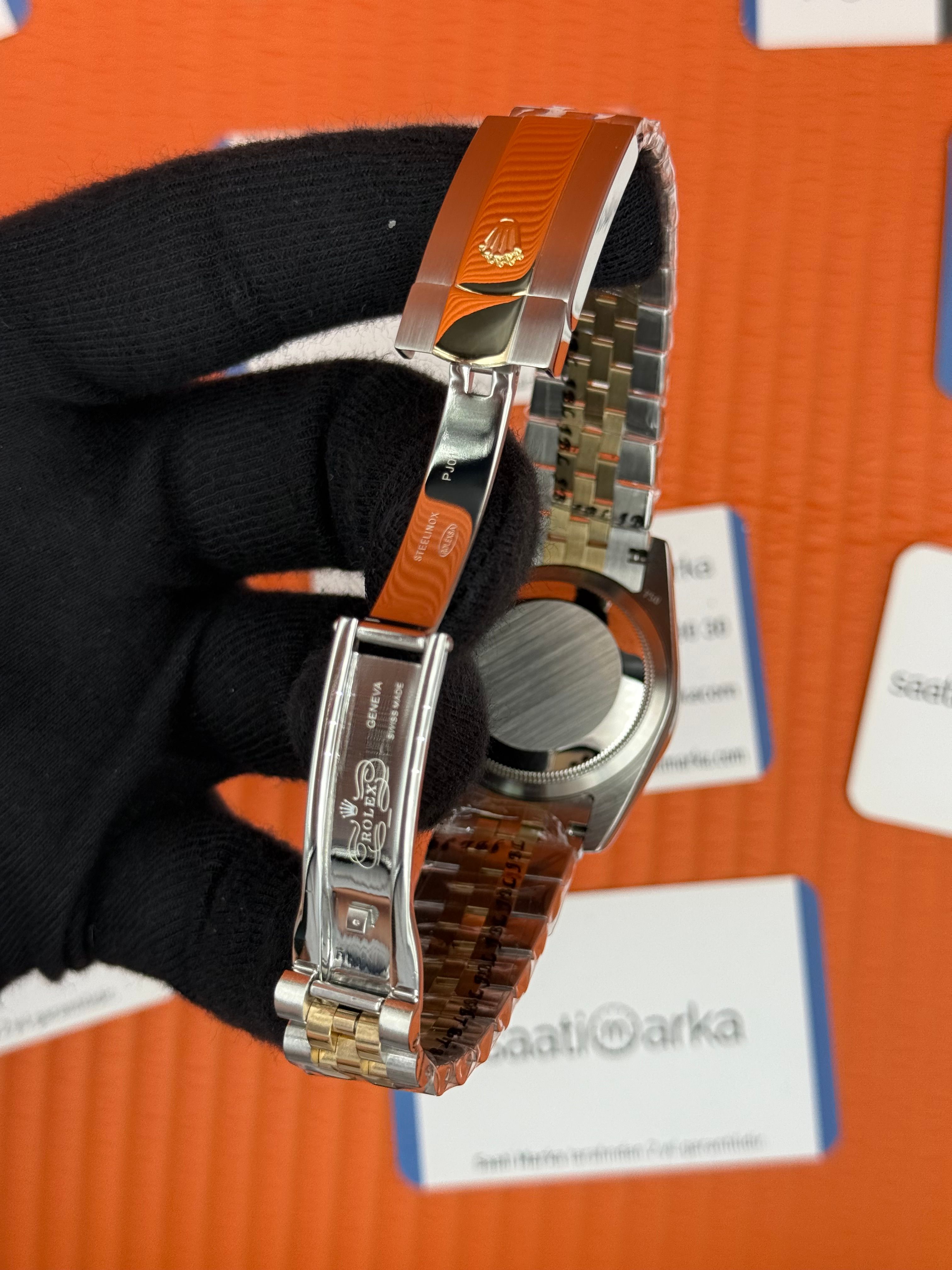 ROLEX datejust 36mm taşlı bezel yeşil kadran jubilee kordon
