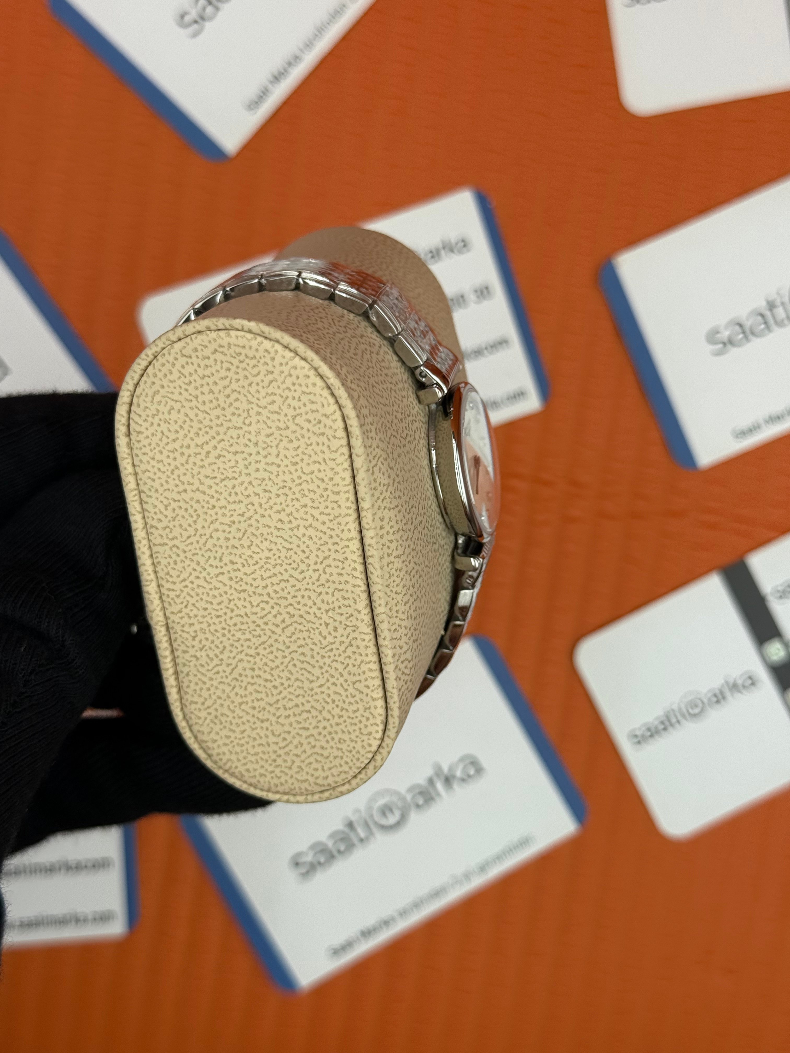 LONGINES L42094116 beyaz baget taşlı kadran silver kasa kordon
