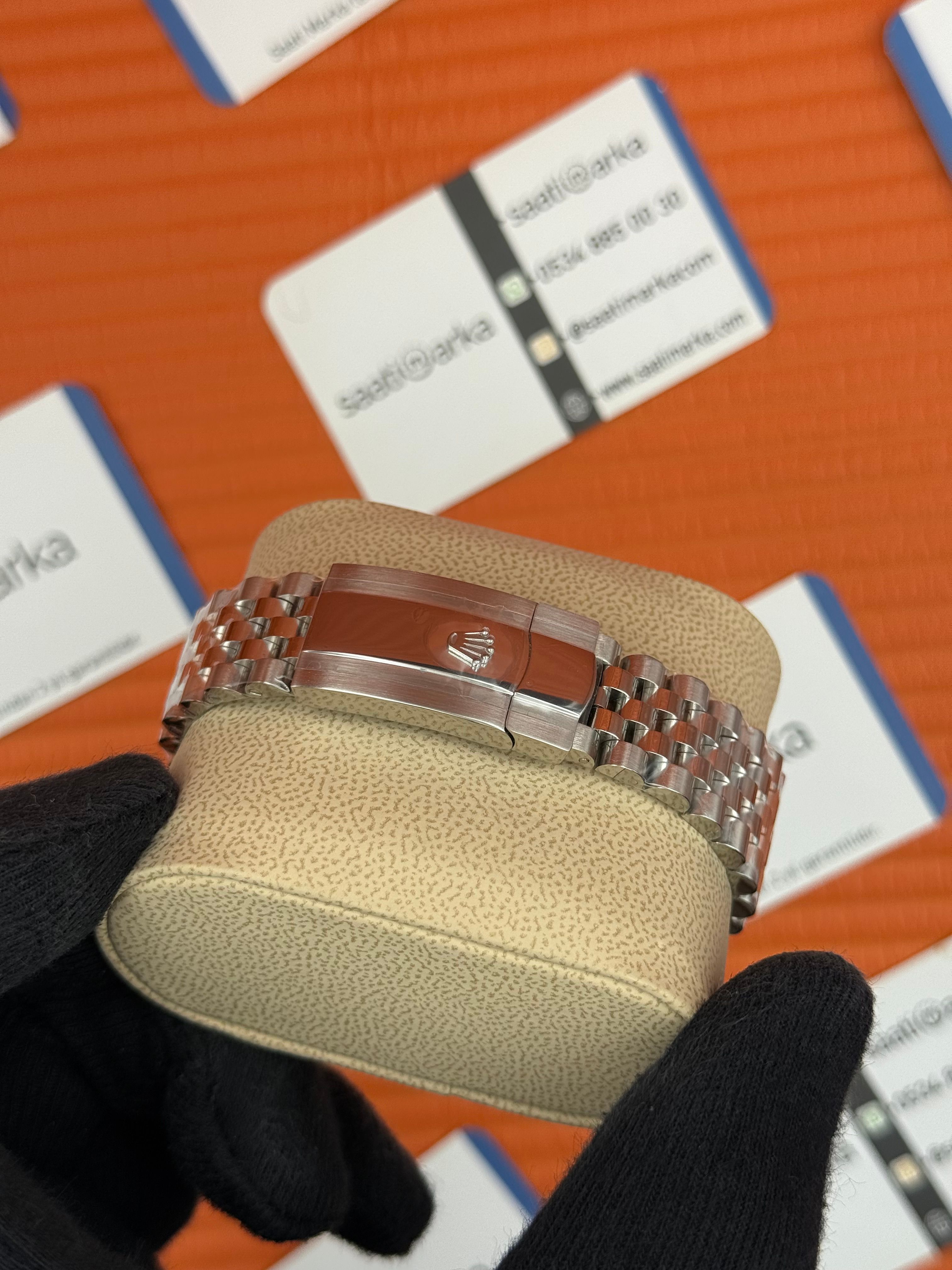 ROLEX Day  taşlı bezel Date baget taşlı bulut kadran  silver jubilee kordon