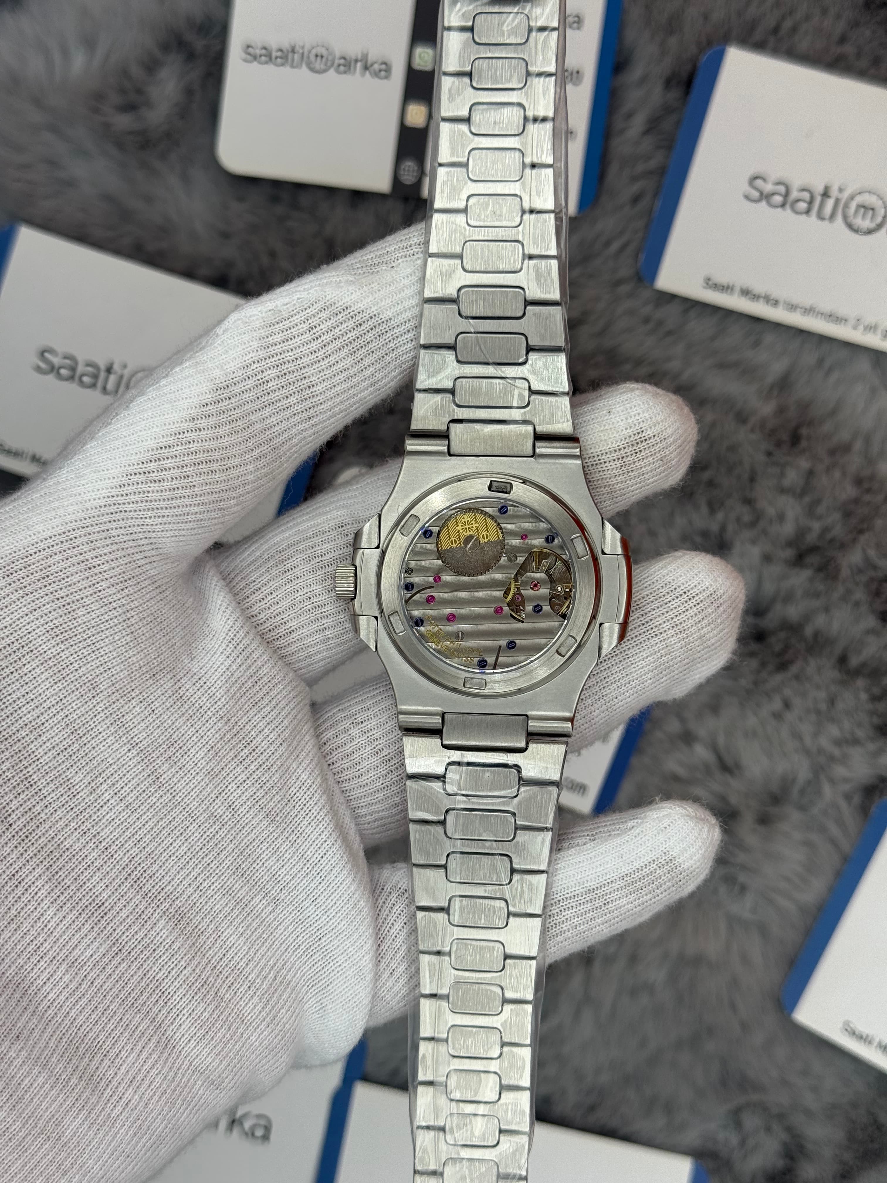 PATEK PHİLİPPE nautilus moontphase 5712 gri kadran silver kasa kordon 40mm erkek kol saati