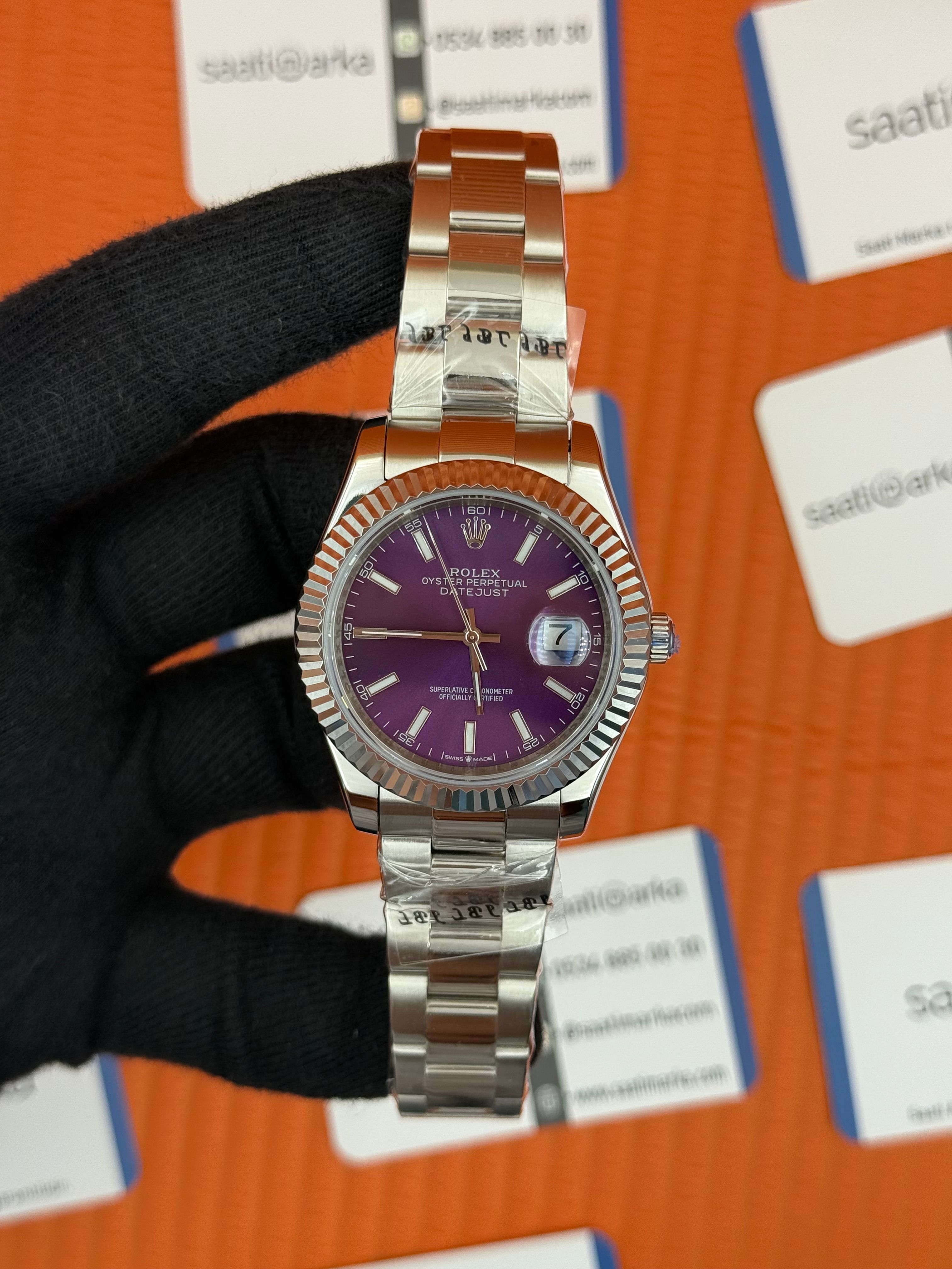 ROLEX Datejust cherry dial silver oyster kordon
