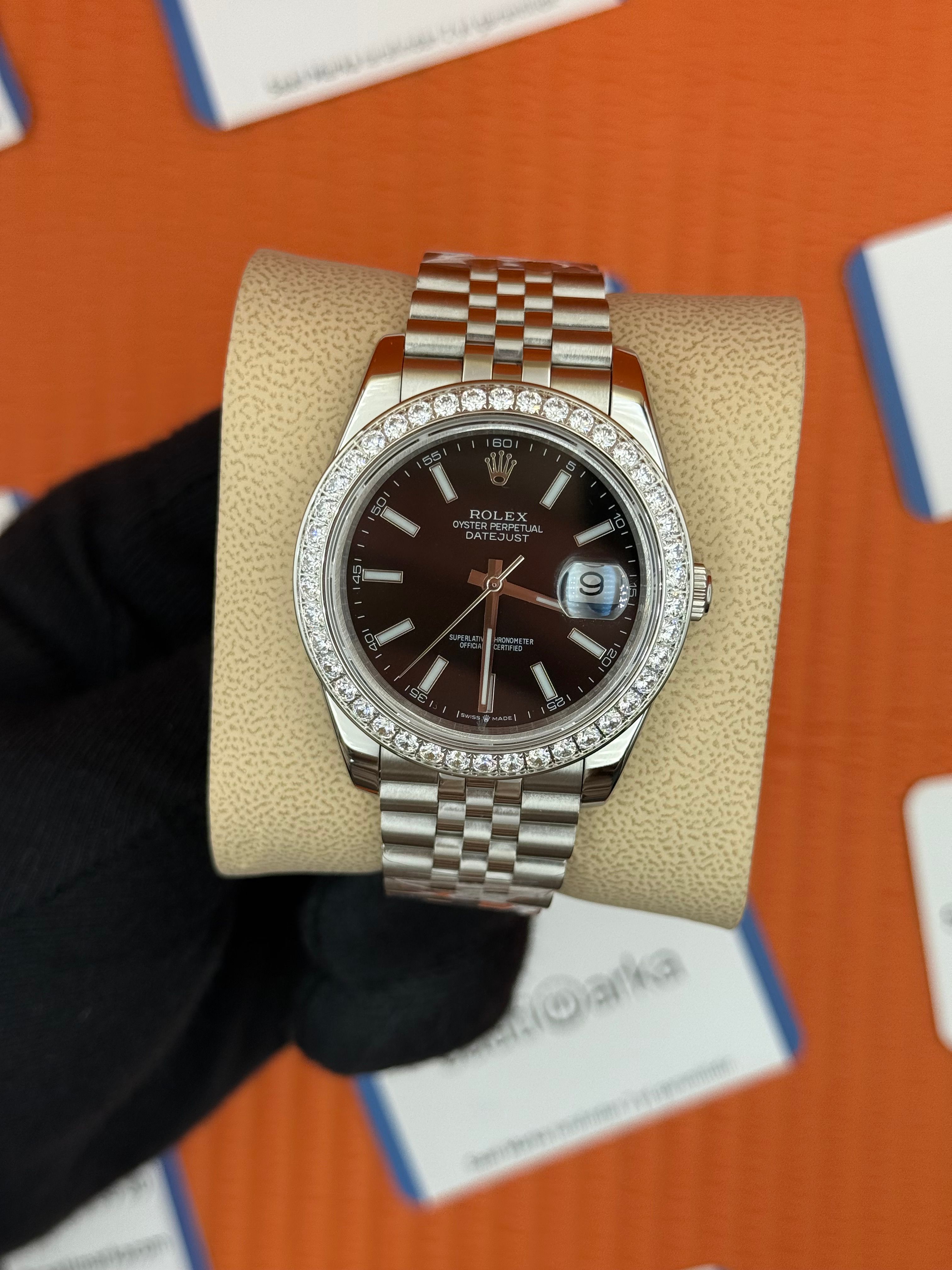 ROLEX Datejust taşlı bezel black dial silver jubilee kordon