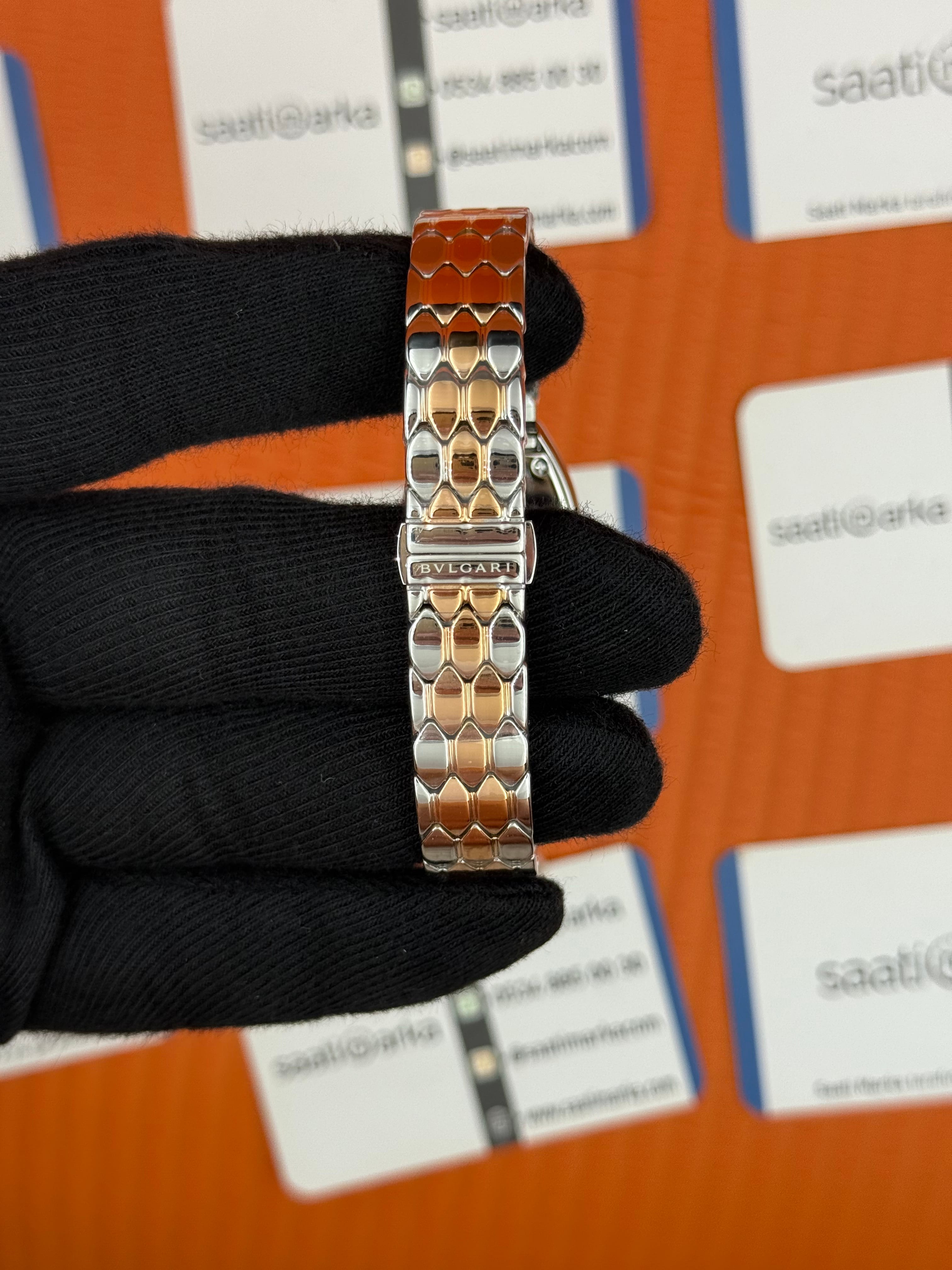 BVLGARİ serpenti seduttori taşlı bezel siyah kadran rose kasa kordon kadın kol saati