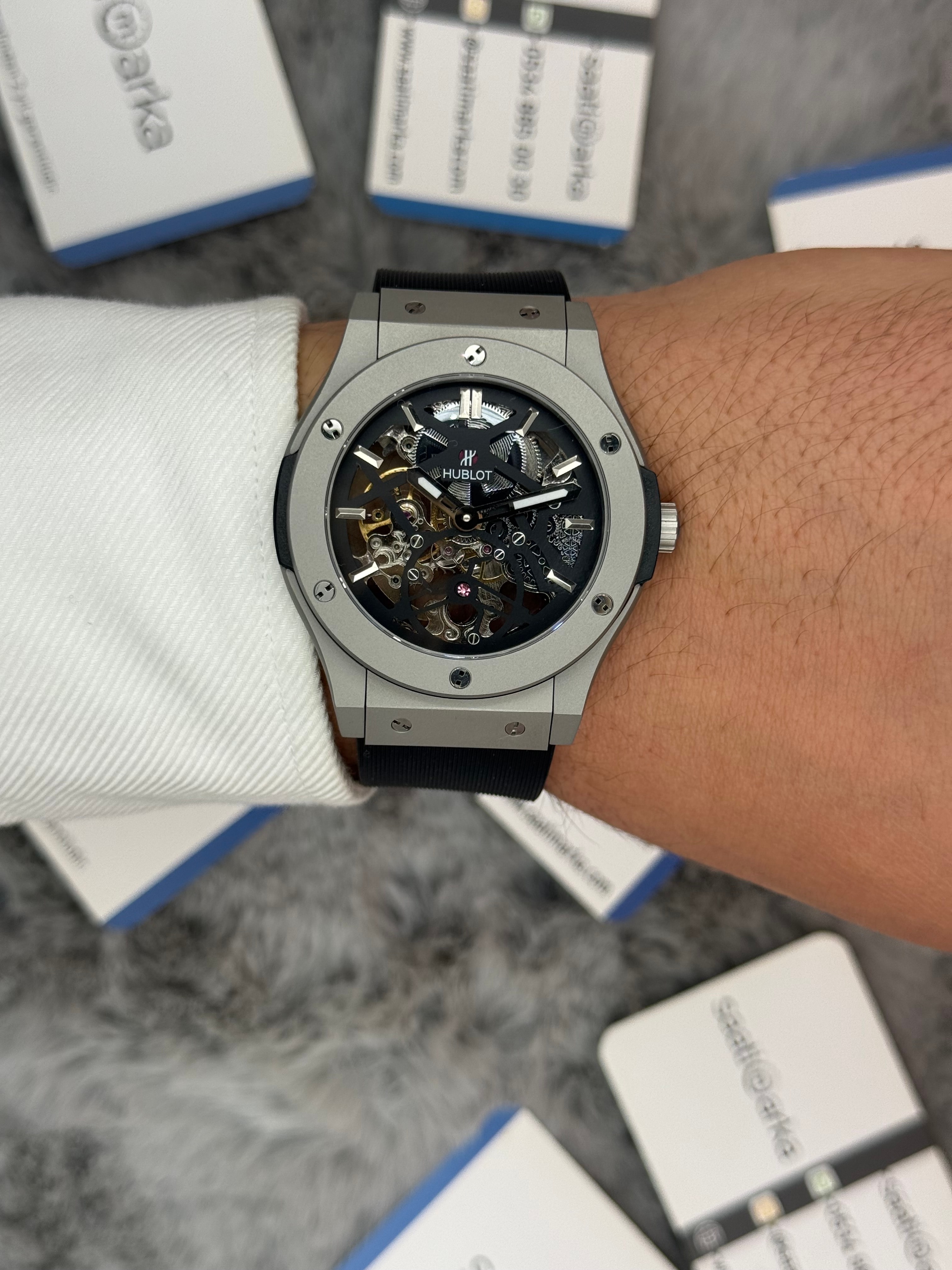 HUBLOT big bang tourbillon 41mm silver kasa siyah kauçuk kordon erkek kol saati