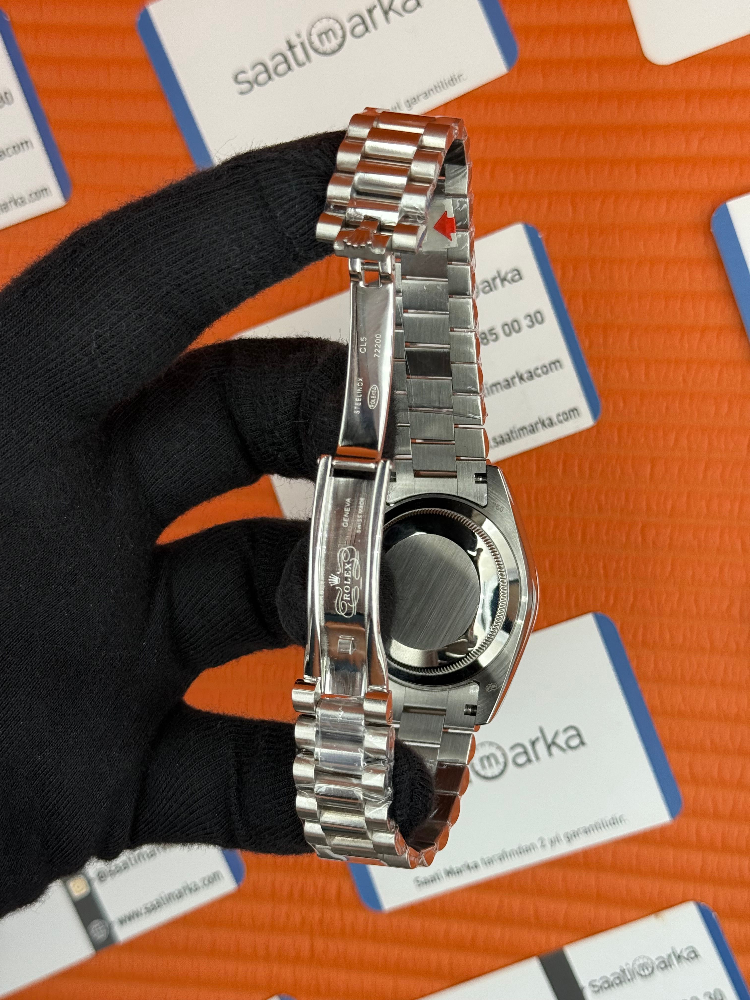 ROLEX Day Date roma rakamlı mavi siyah kadran silver president kordon
