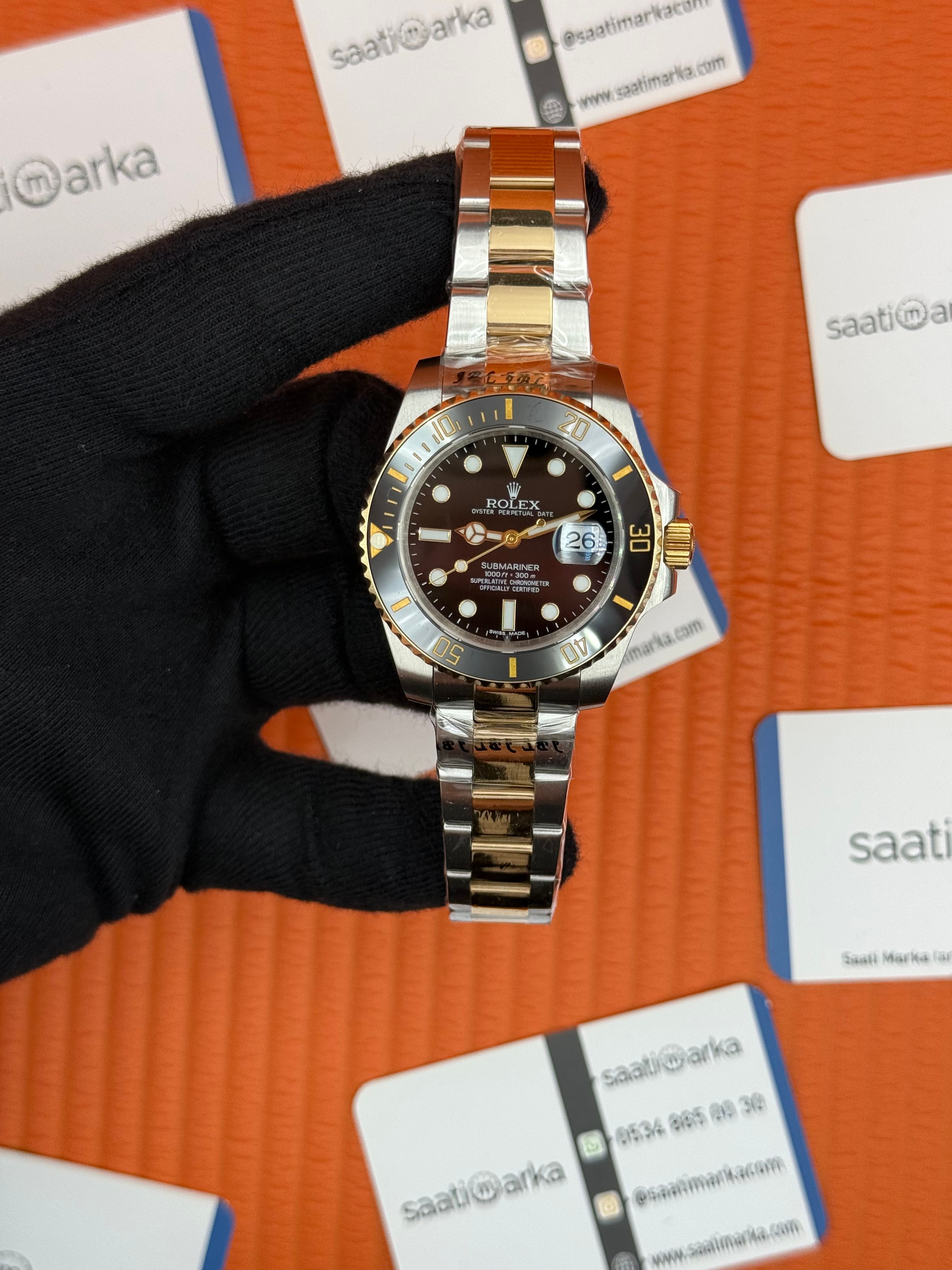 ROLEX Submariner oyster silver gold kordon black dial