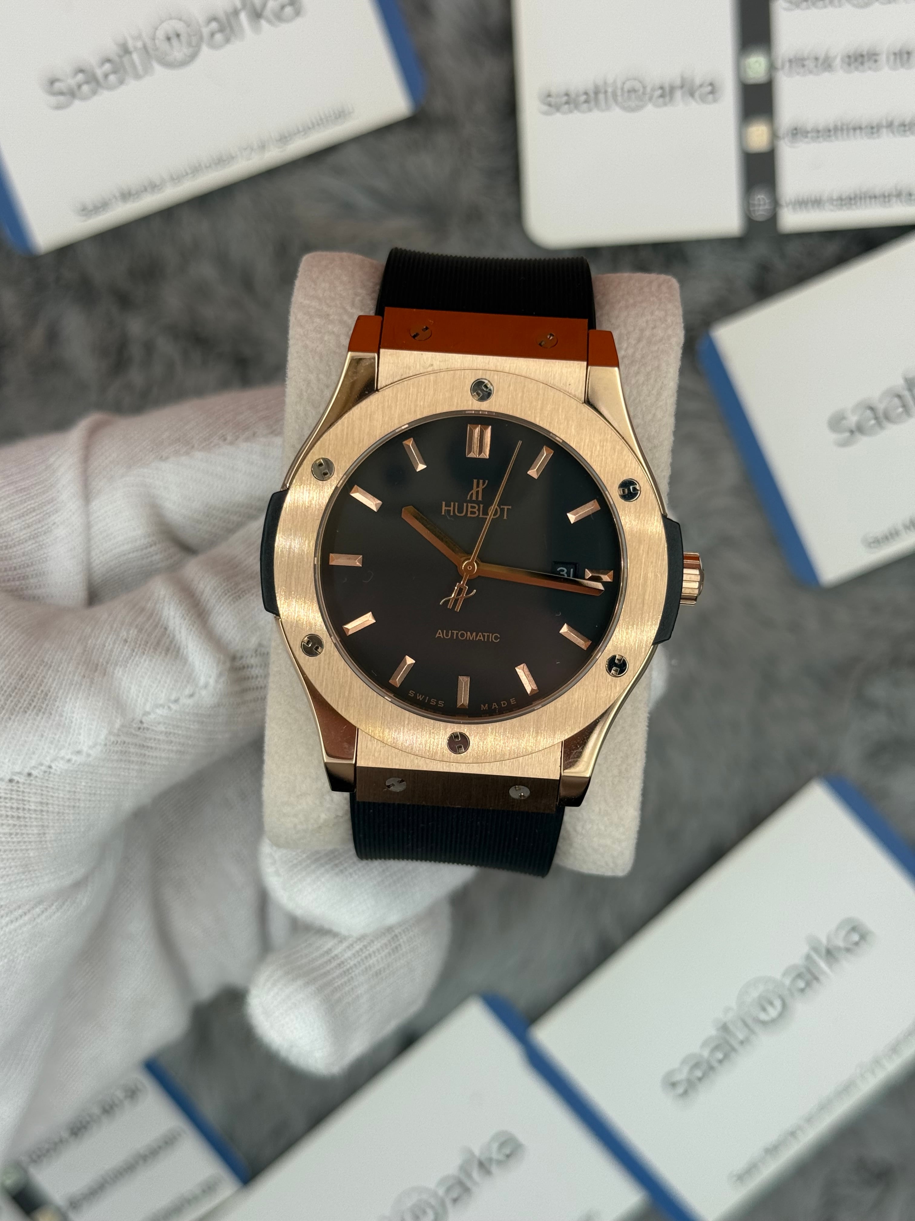 HUBLOT vendome 41mm rose kasa siyah kadran siyah kauçuk kordon erkek kol saati