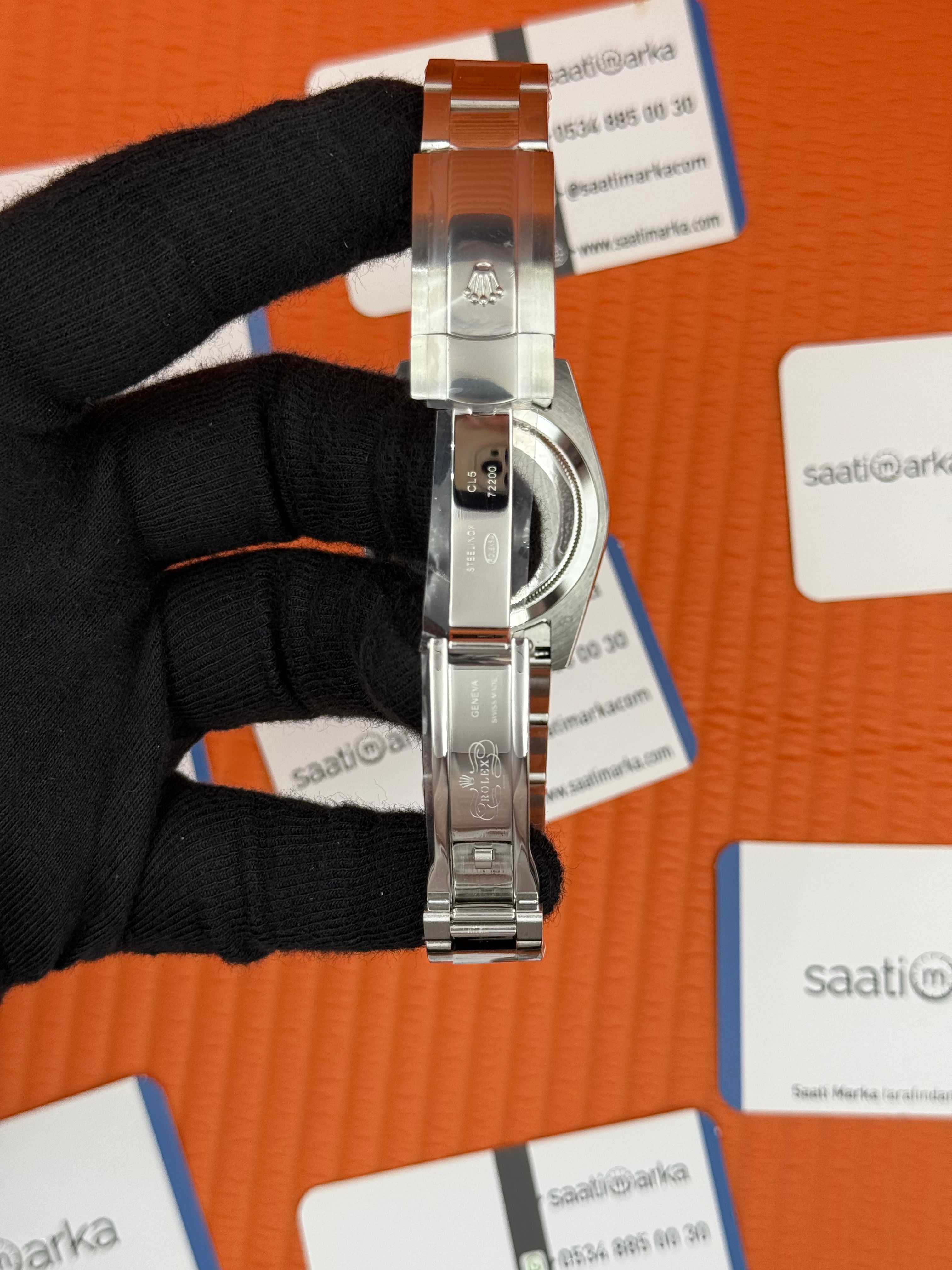ROLEX Milgauss siyah kadran silver kasa-kordon