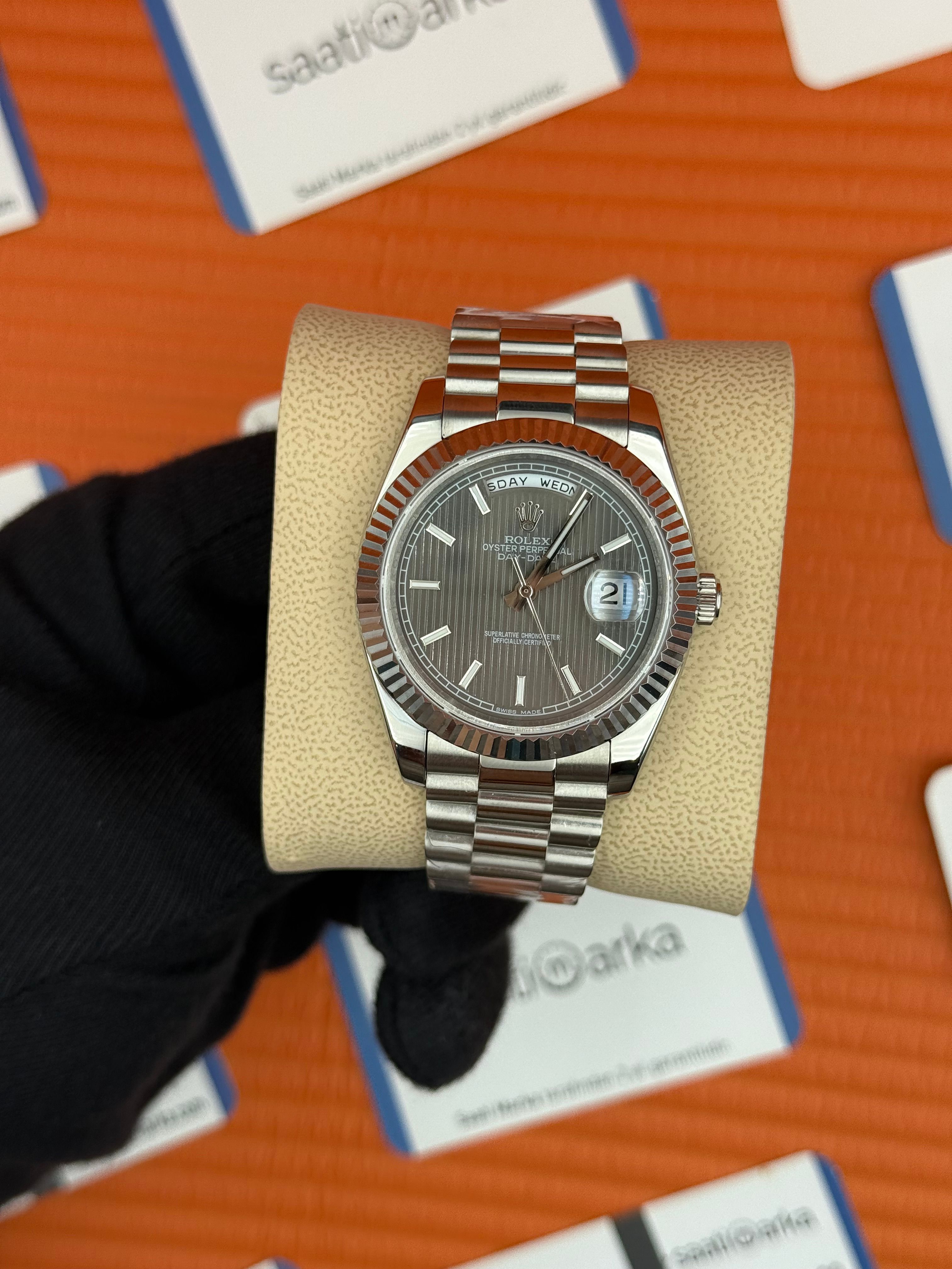 ROLEX Day Date çizgili gri kadran silver president kordon
