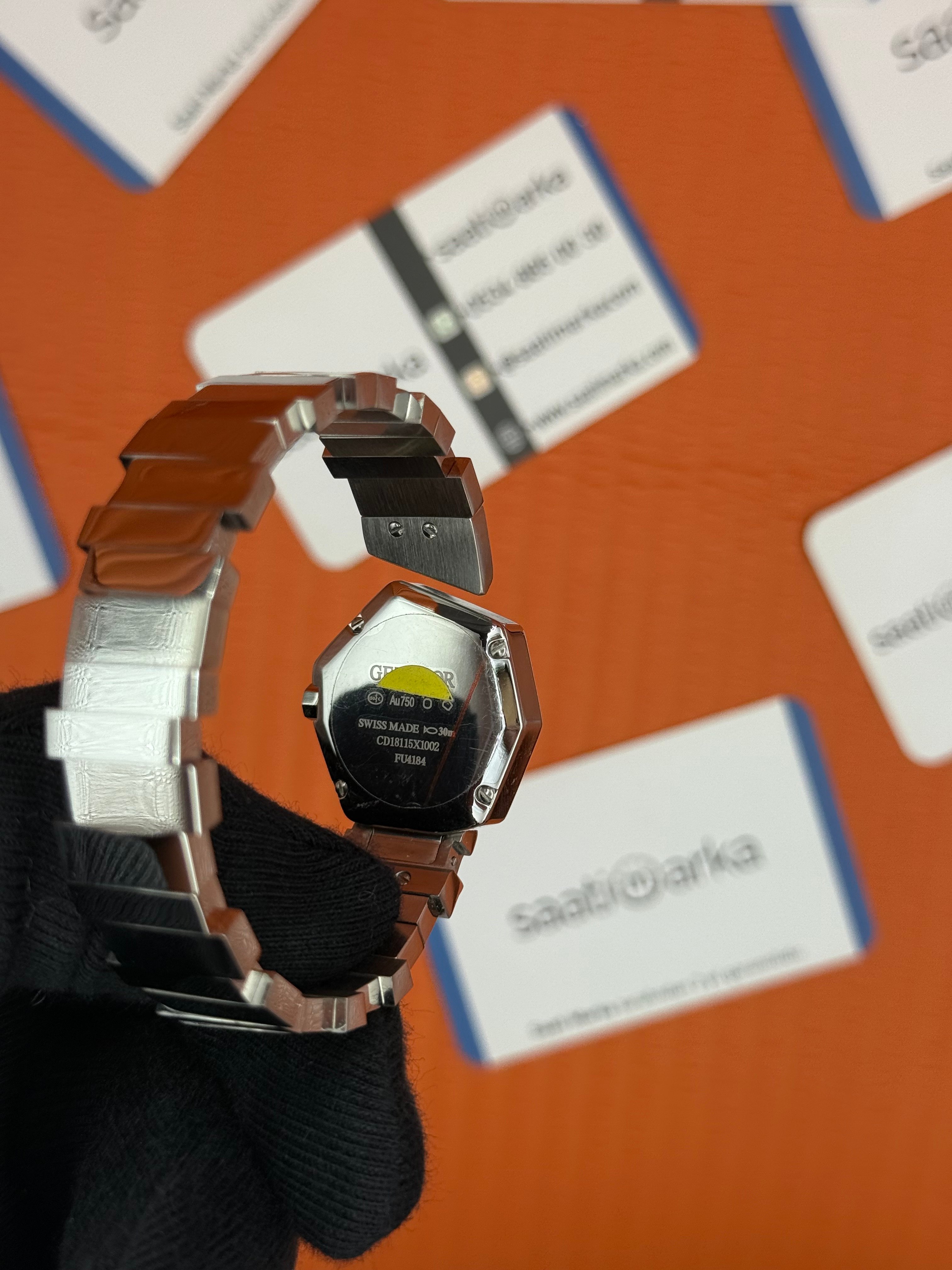 DİOR beyaz kadran taşı bezel silver kasa kordon kadın kol saati