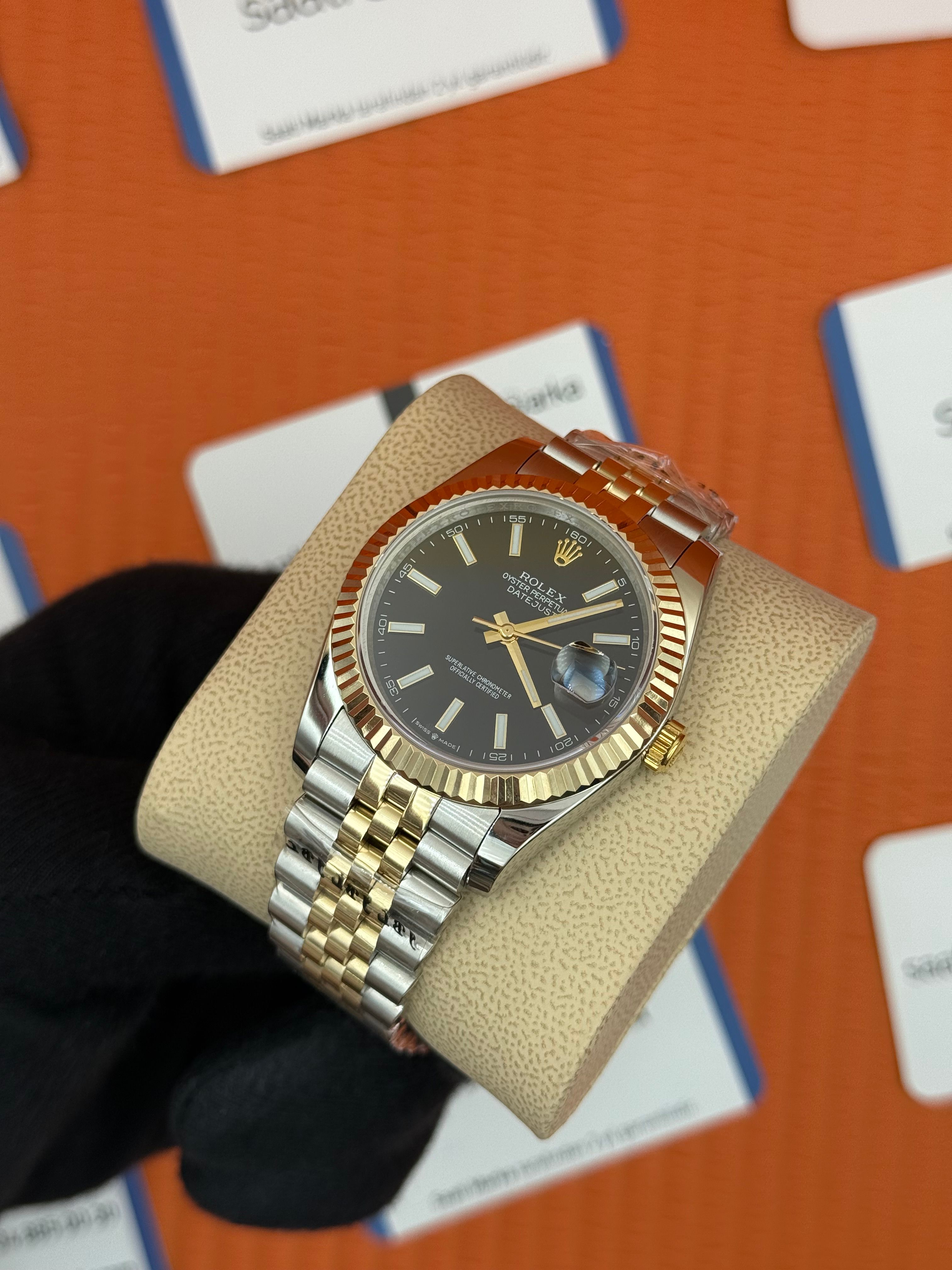 ROLEX Datejust black dial gold-silver jubilee kordon