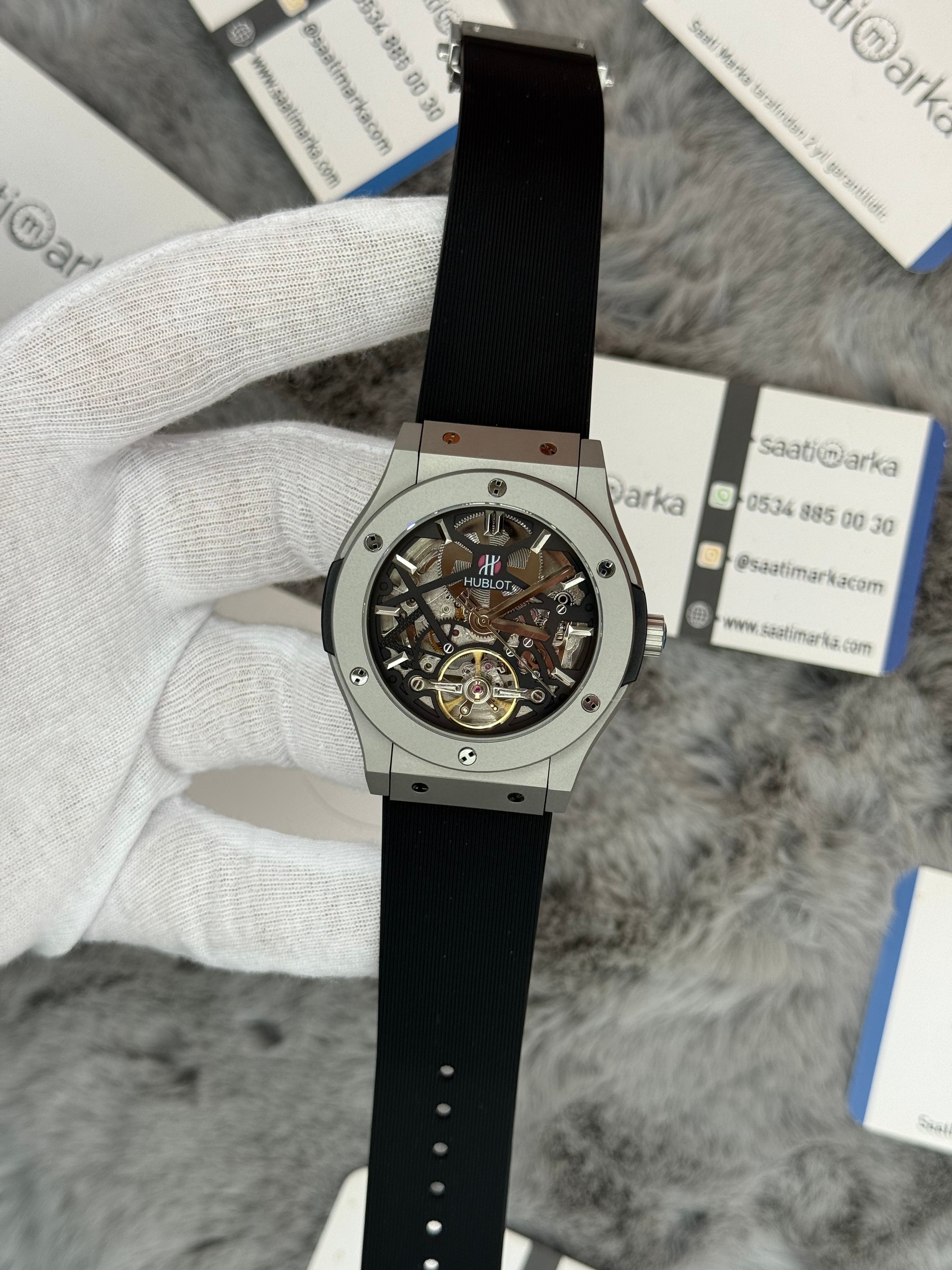 HUBLOT big bang tourbillon 41mm silver kasa siyah kauçuk kordon erkek kol saati