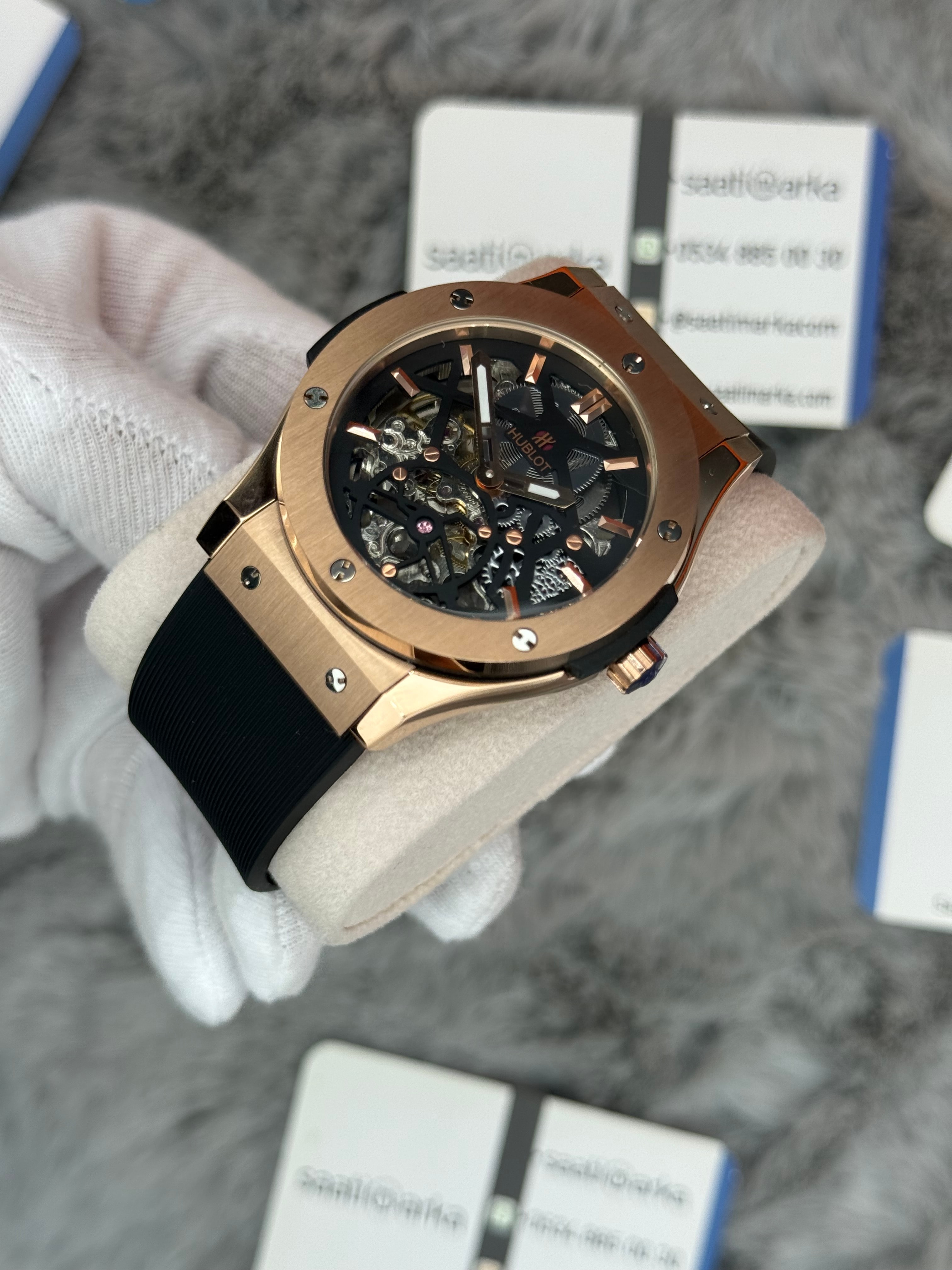 HUBLOT big bang tourbillon 41mm rose kasa siyah kauçuk kordon erkek kol saati