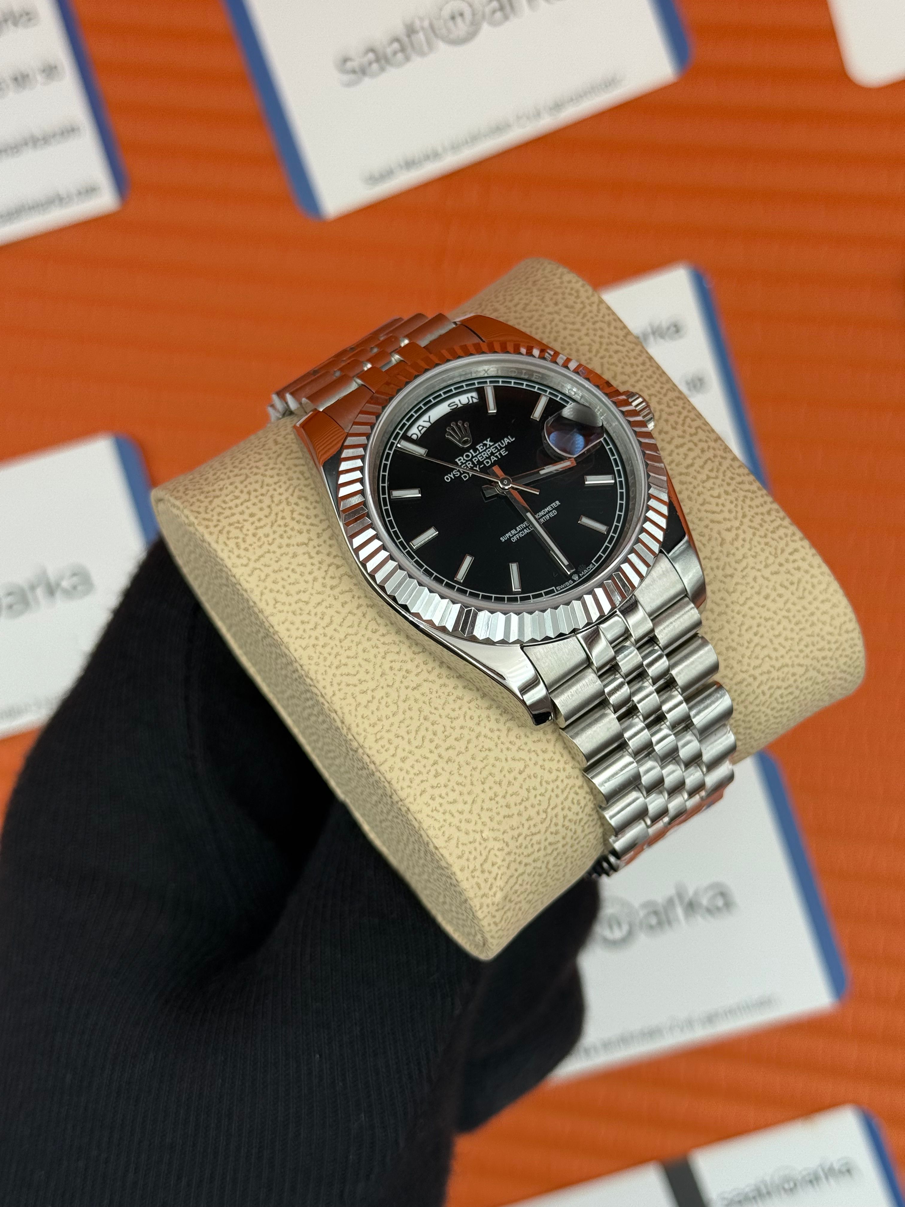 ROLEX Day Date siyah kadran silver jubilee kordon