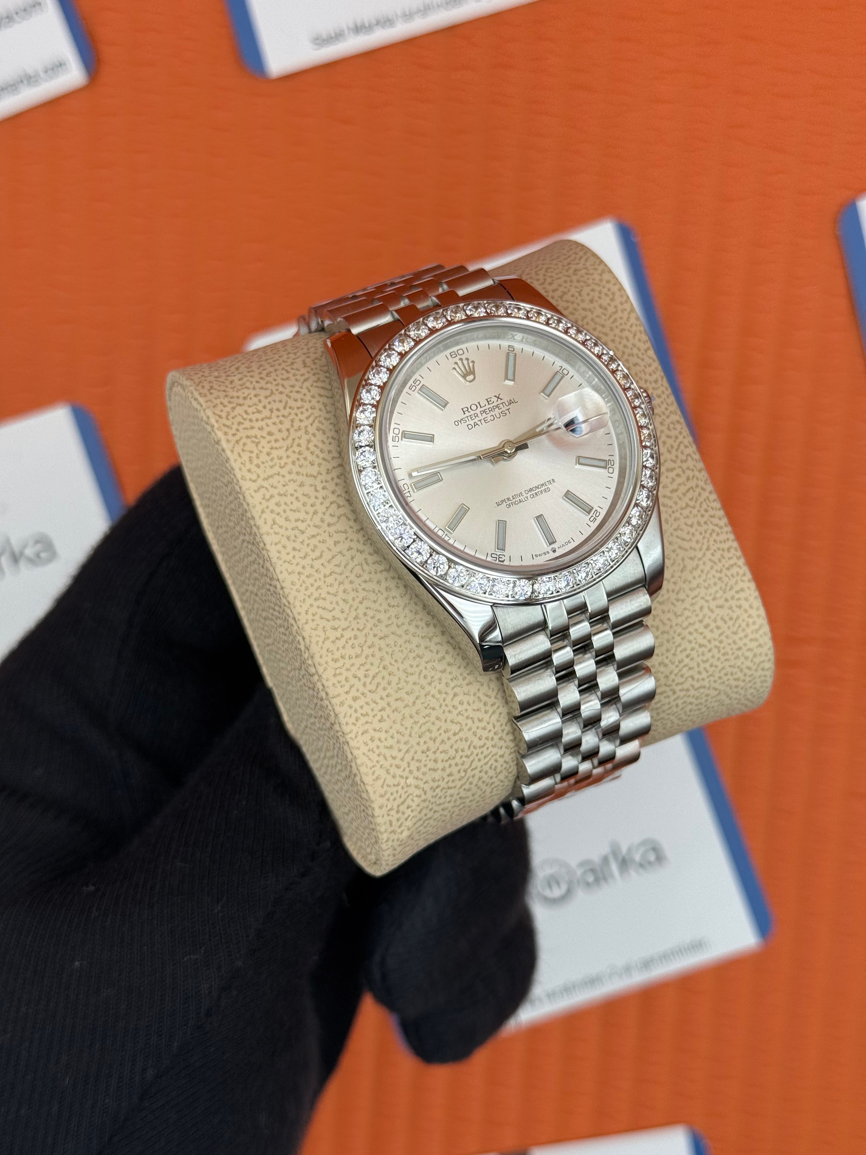 ROLEX Datejust taşlı bezel white dial silver jubilee kordon