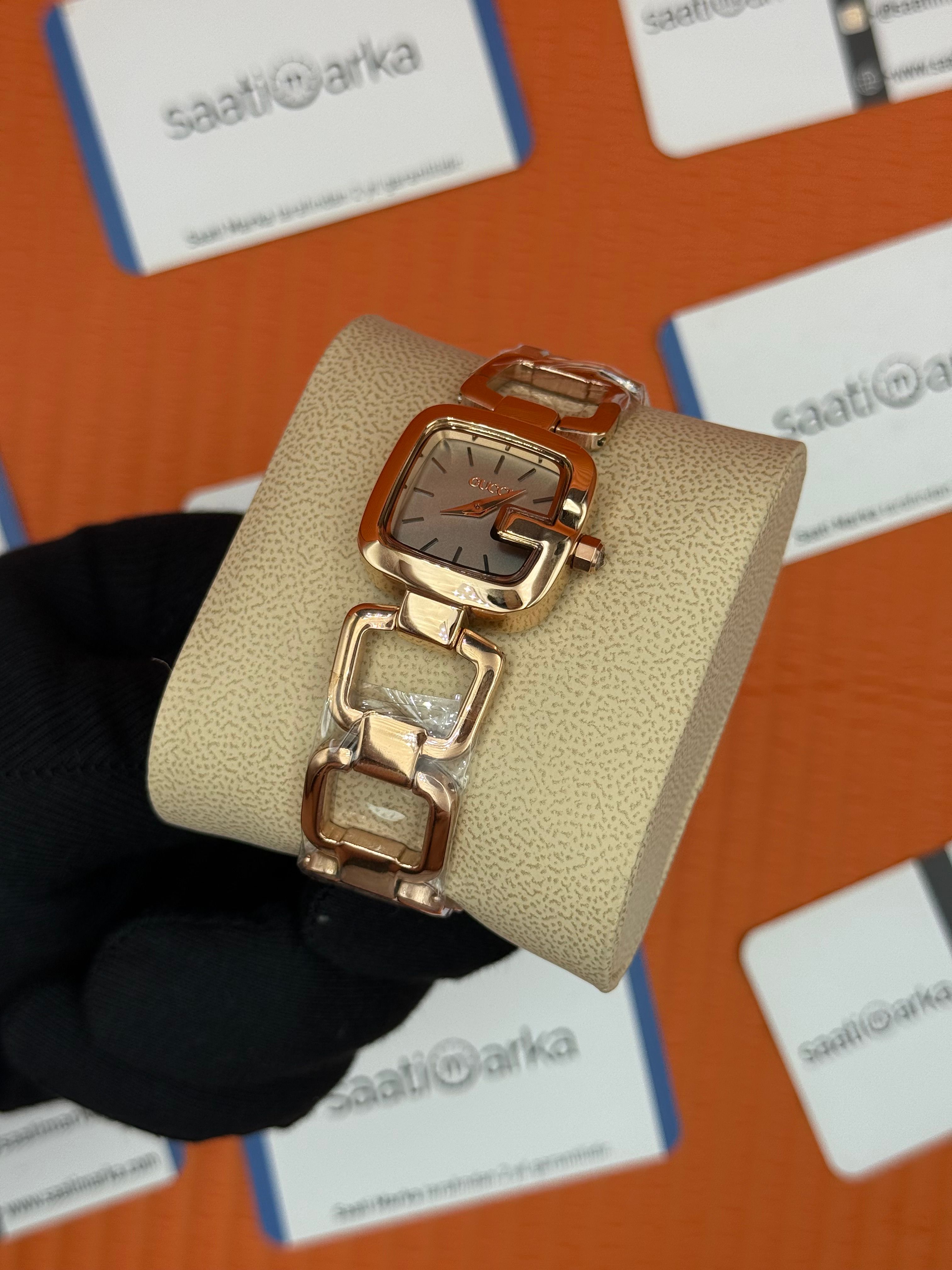 GUCCI YA125511 rose kasa kordon gri kadran